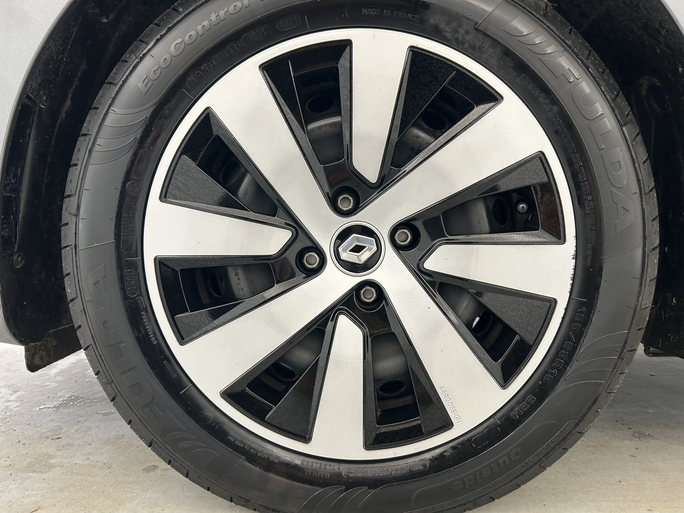 Vente en ligne Renault Clio 5 Clio TCe 90 au prix de 14 270 €