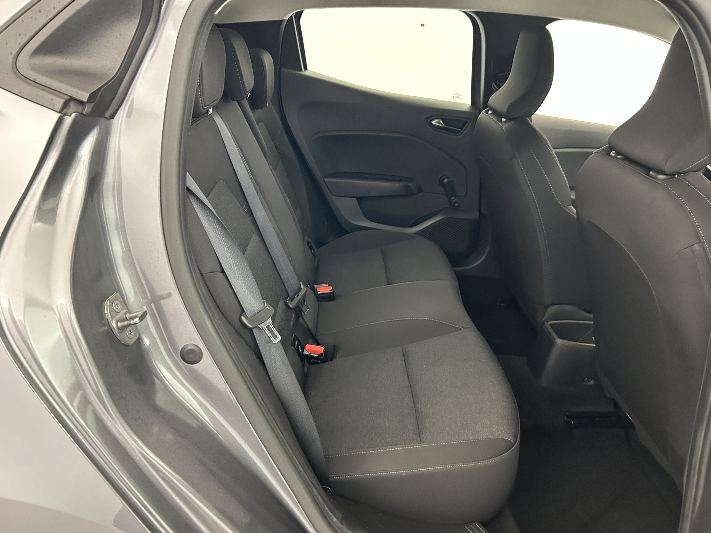 Vente en ligne Renault Clio 5 Clio TCe 90 au prix de 14 270 €