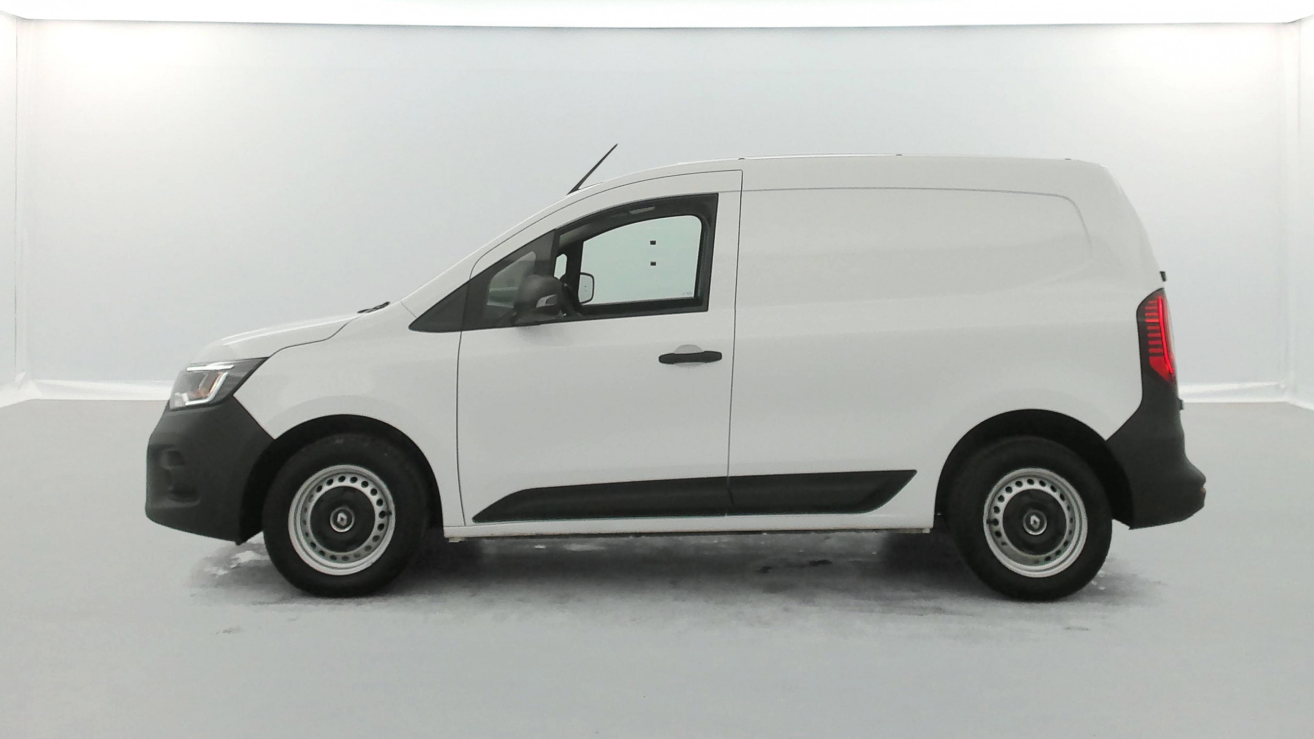 Vente en ligne Renault Kangoo Van  BLUE DCI 95 EDC au prix de 17 490 €