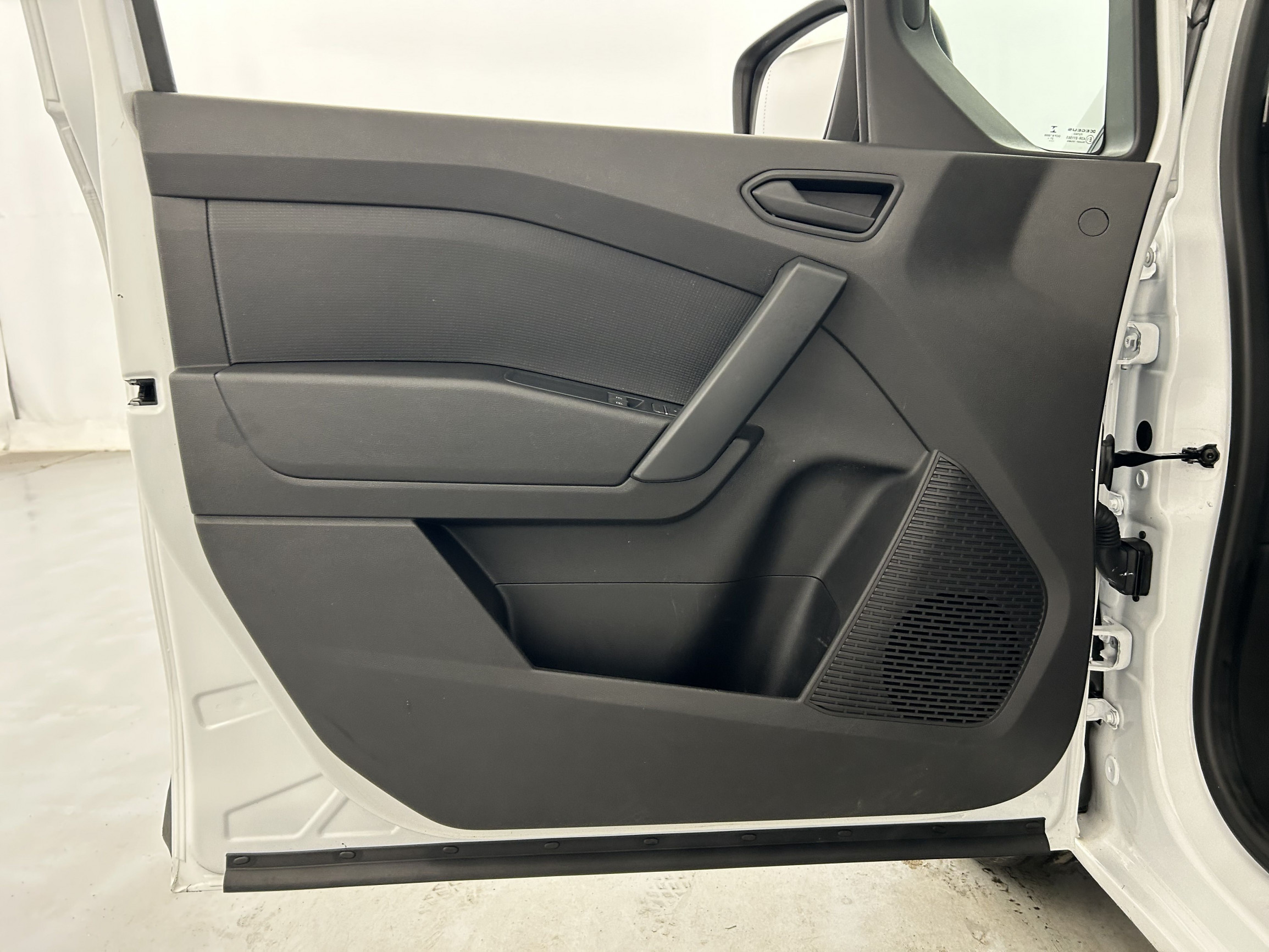 Vente en ligne Renault Kangoo Van  BLUE DCI 95 EDC au prix de 17 490 €