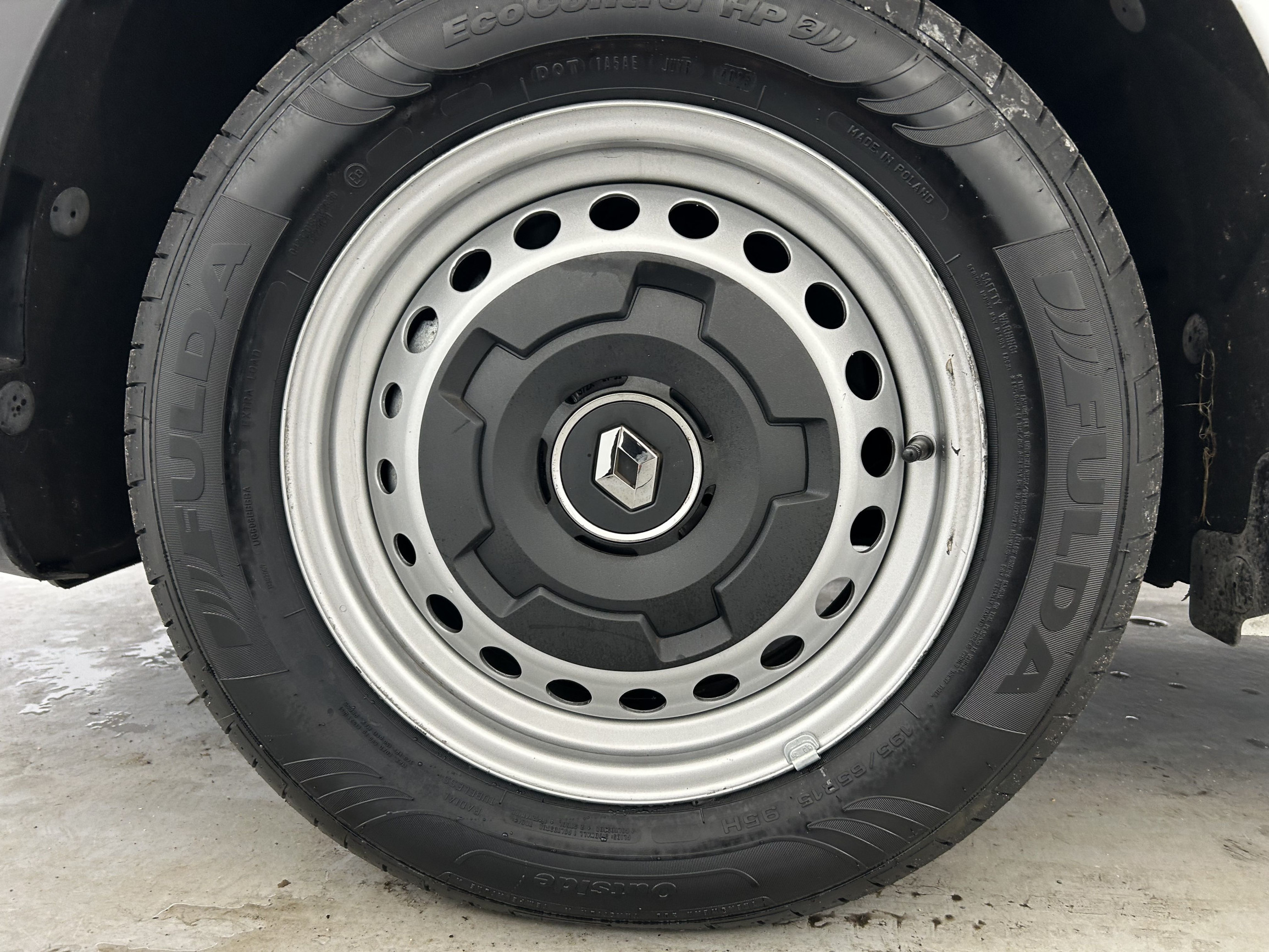 Vente en ligne Renault Kangoo Van  BLUE DCI 95 EDC au prix de 17 490 €