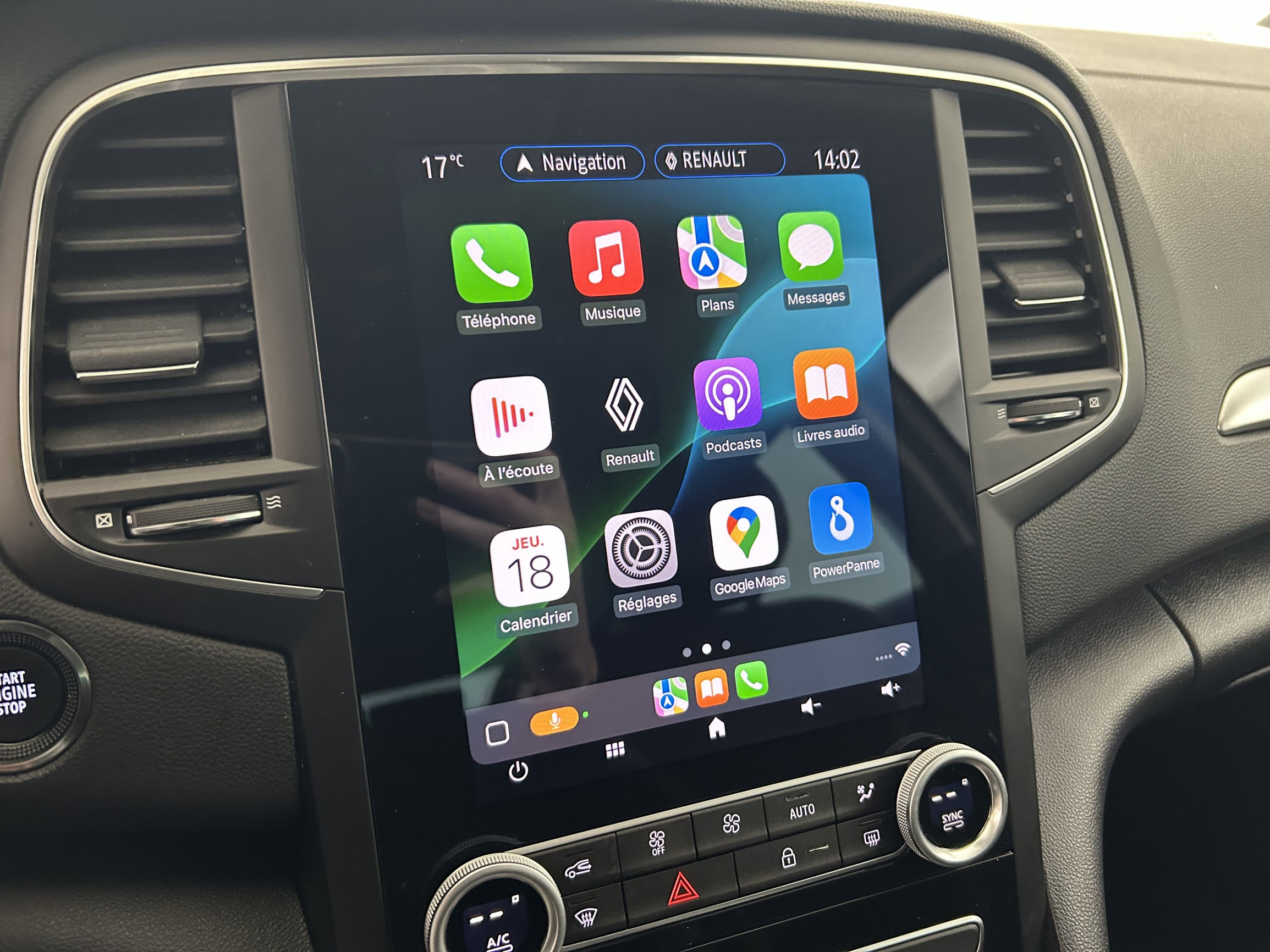 Vente en ligne Renault Megane 4 Estate  Blue dCi 115 EDC au prix de 22 690 €