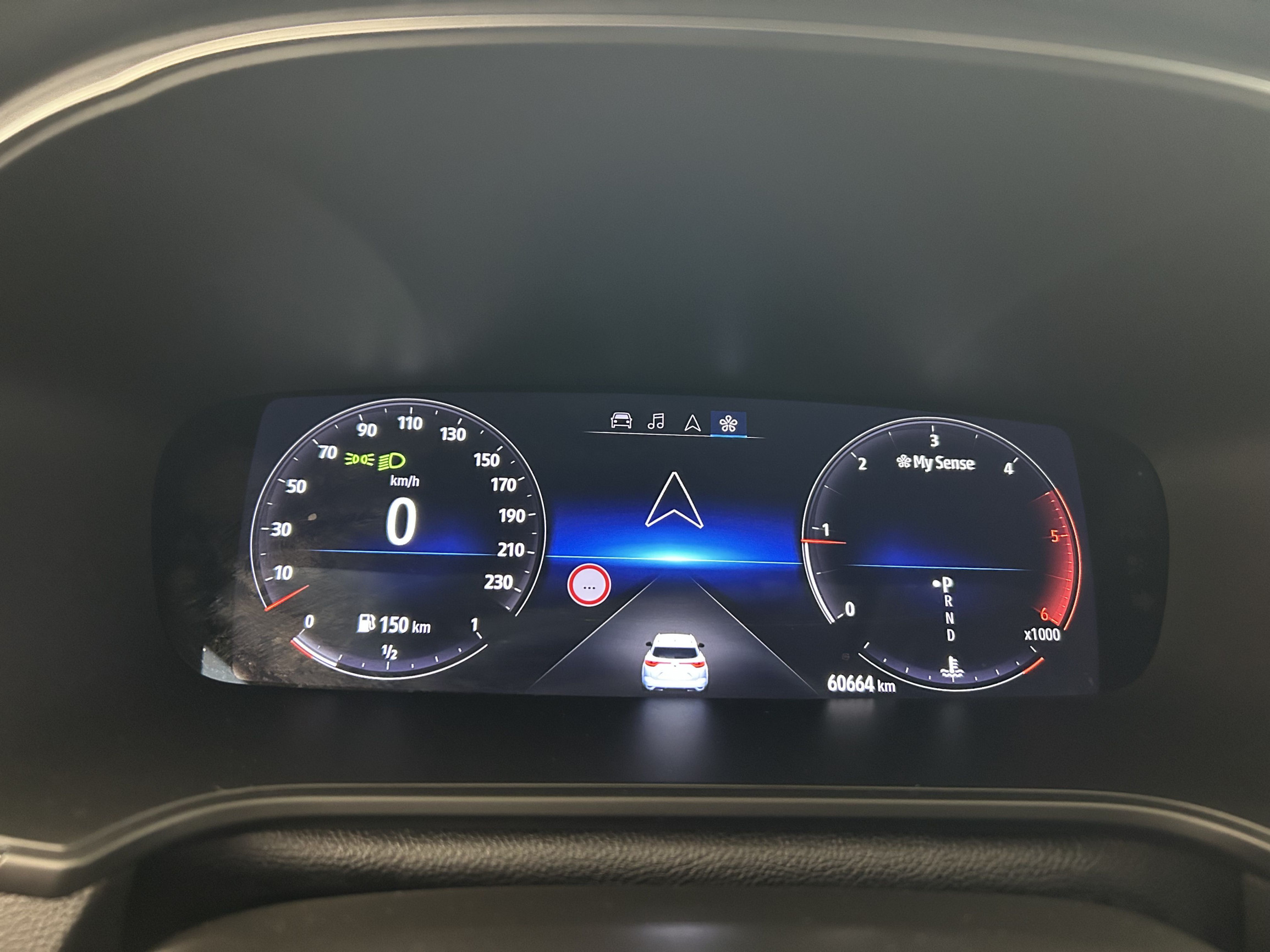 Vente en ligne Renault Megane 4 Estate  Blue dCi 115 EDC au prix de 22 690 €