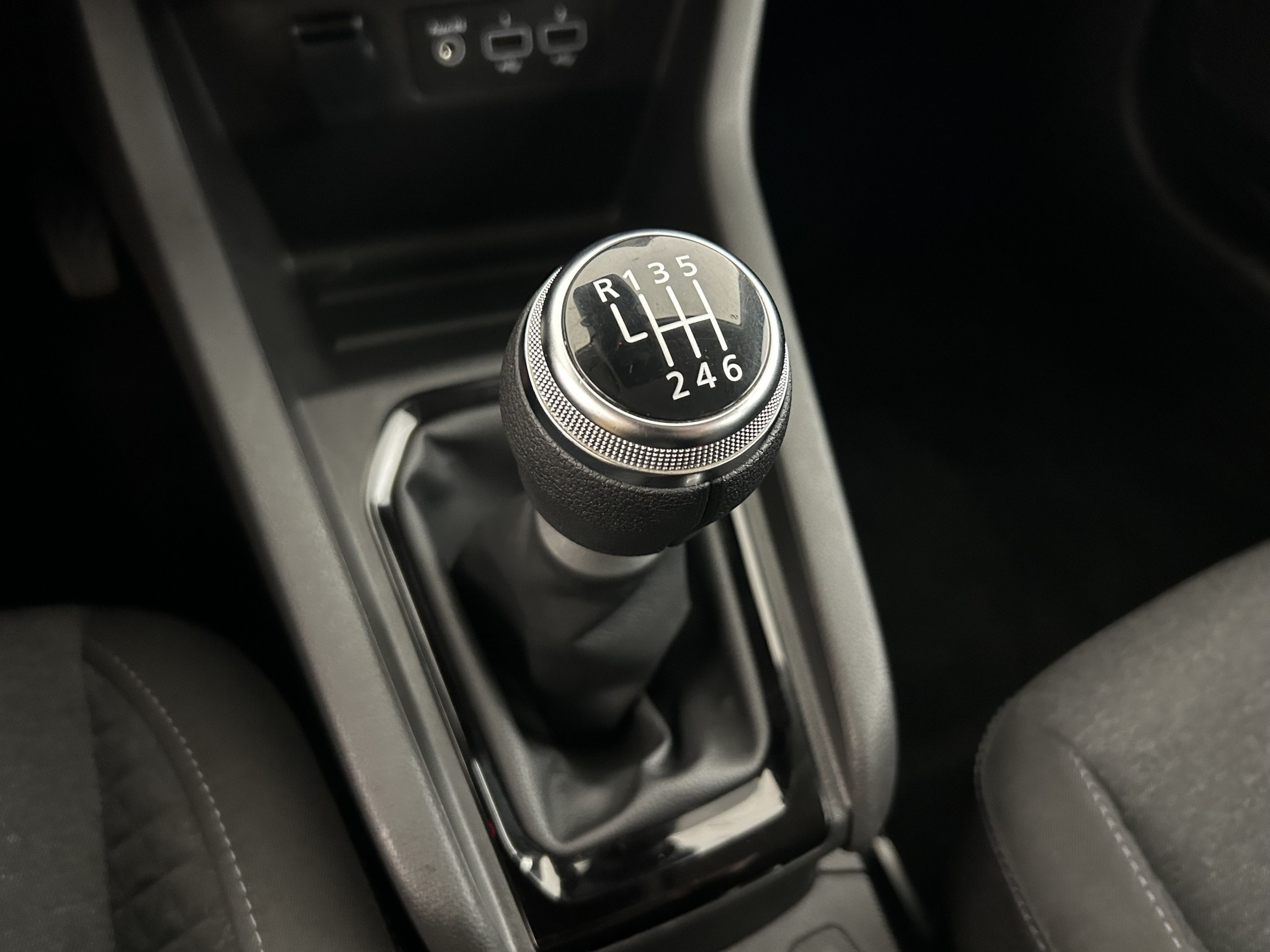 Vente en ligne Renault Clio 5 Clio TCe 90 au prix de 14 270 €