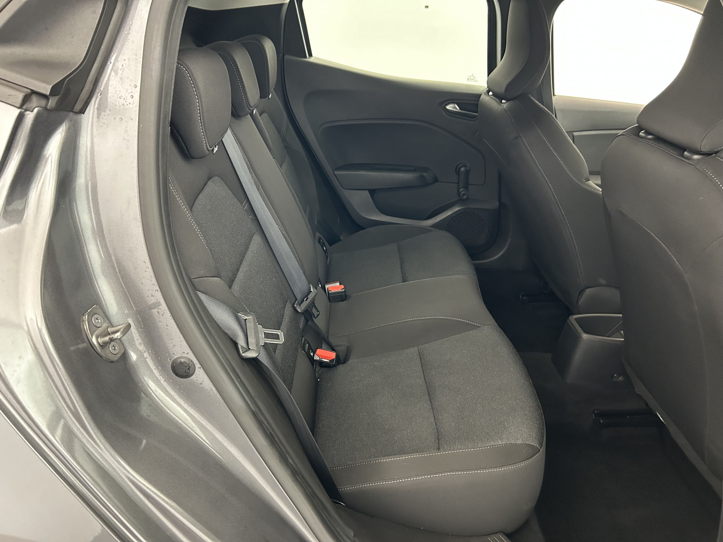 Vente en ligne Renault Clio 5 Clio TCe 90 au prix de 14 270 €