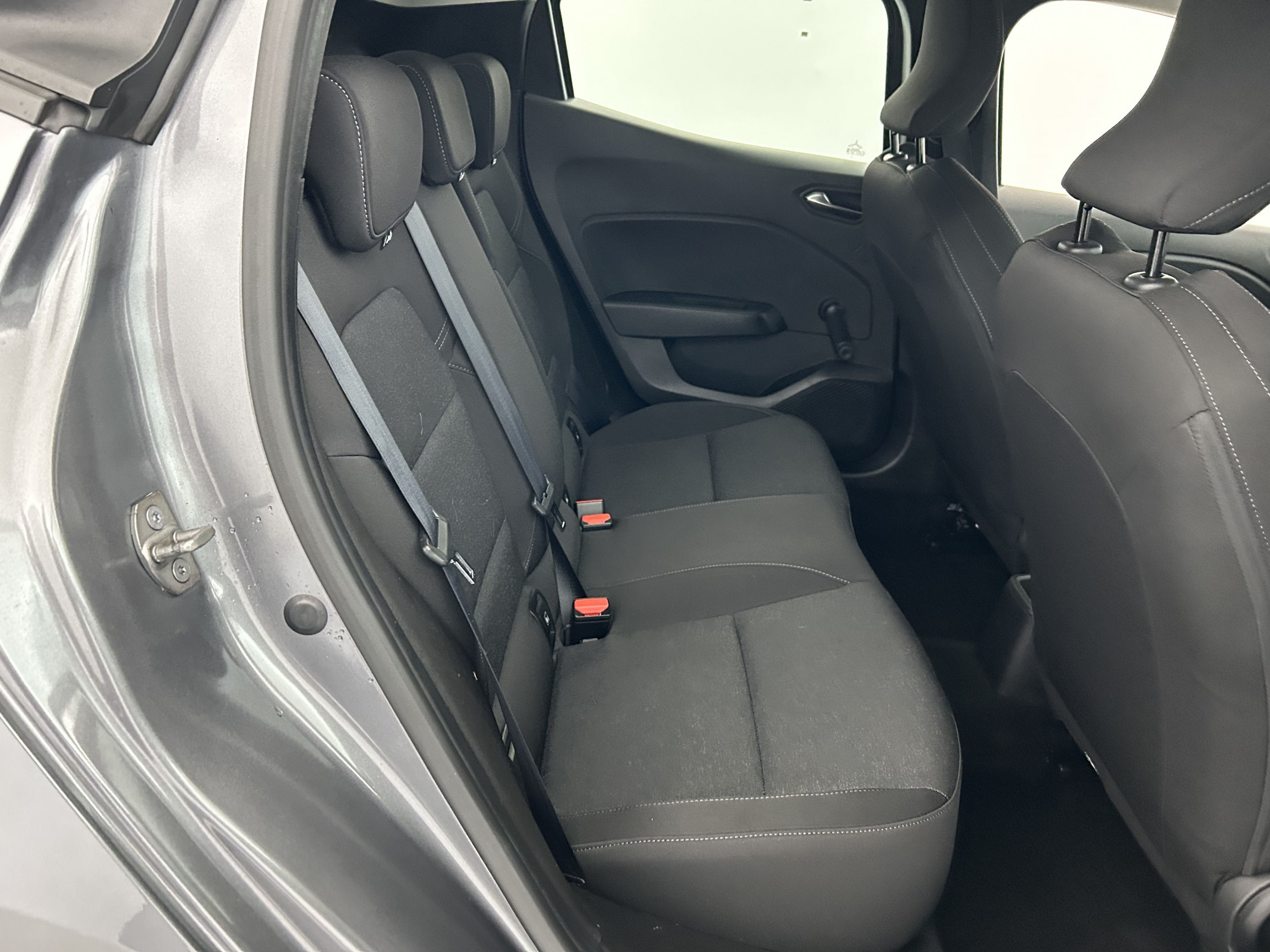 Vente en ligne Renault Clio 5 Clio TCe 90 au prix de 14 270 €