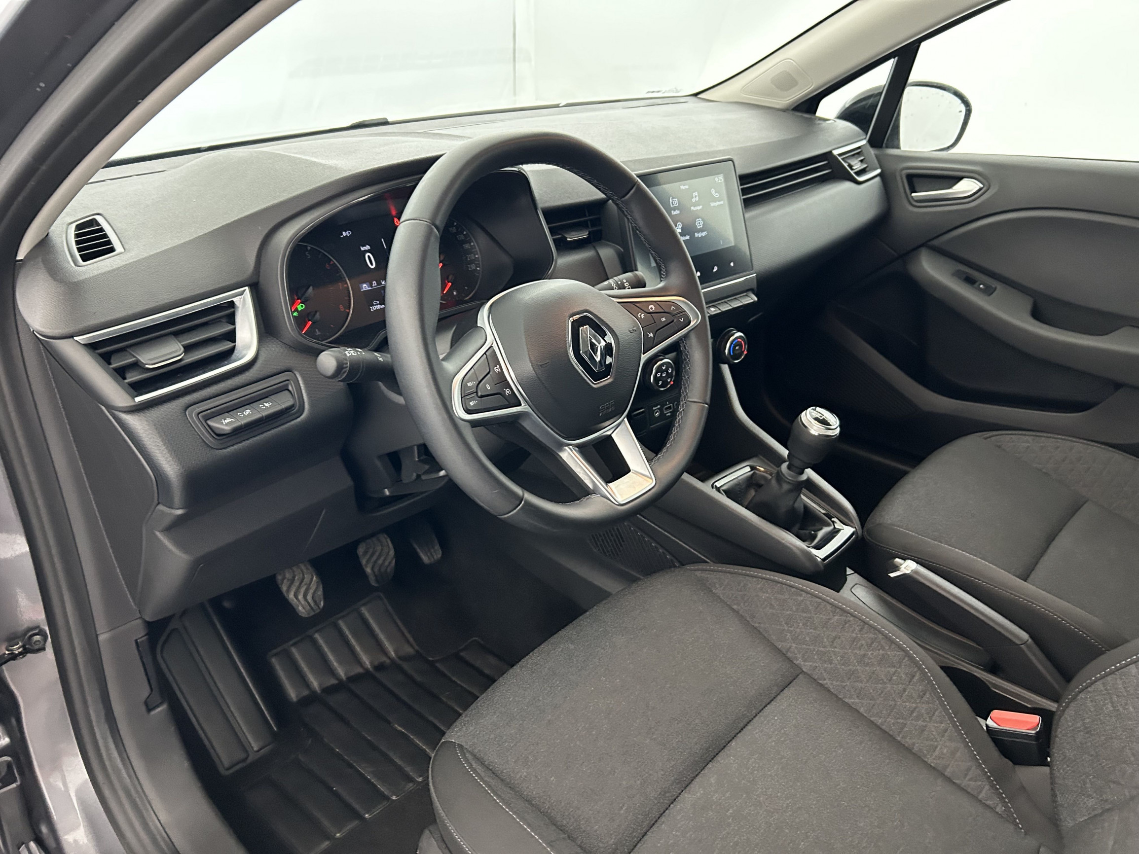 Vente en ligne Renault Clio 5 Clio TCe 90 au prix de 14 270 €