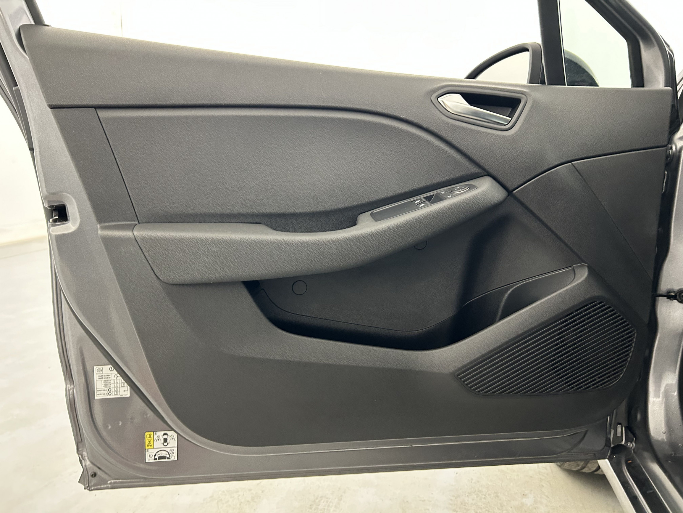 Vente en ligne Renault Clio 5 Clio TCe 90 au prix de 14 270 €