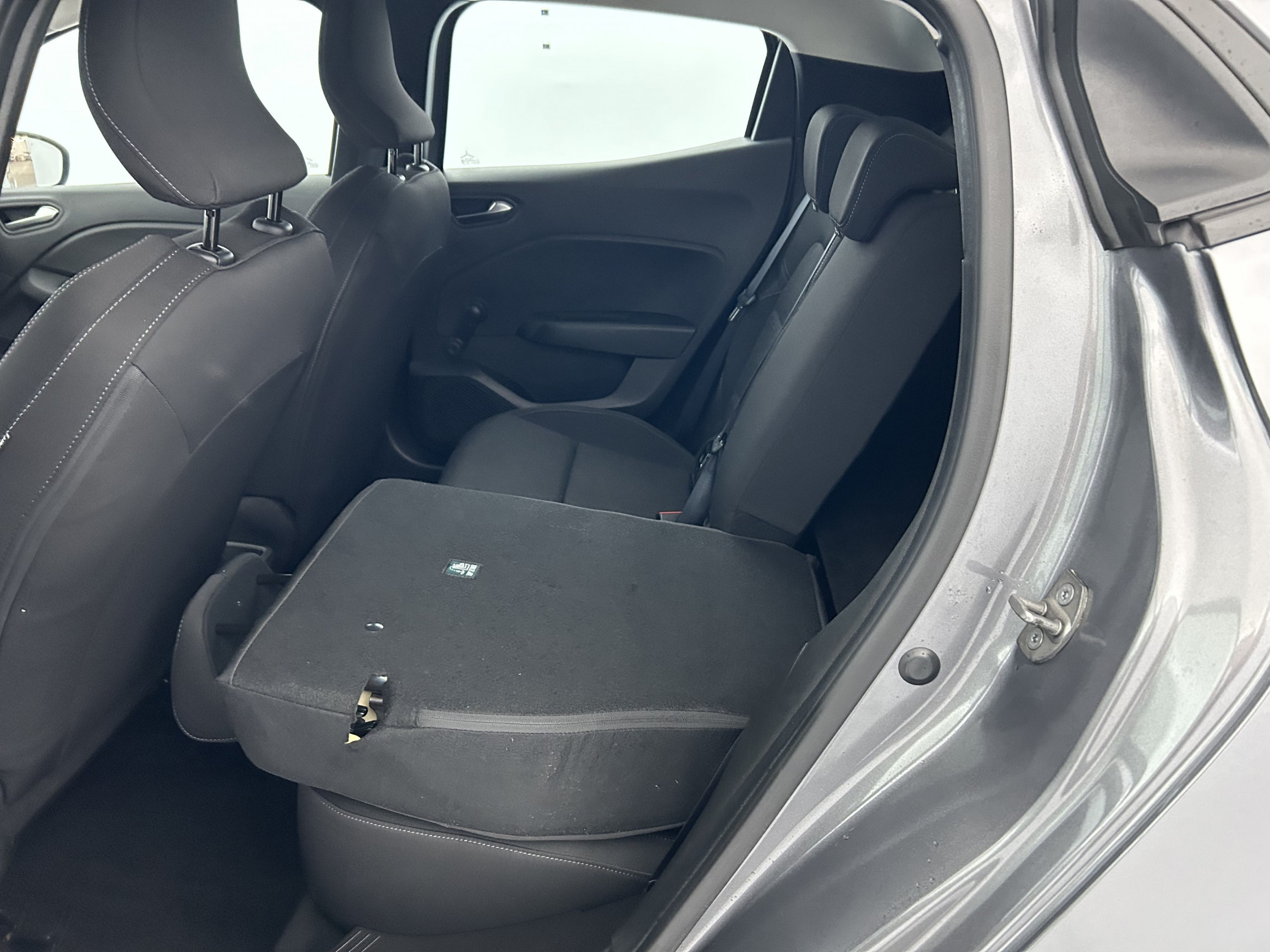 Vente en ligne Renault Clio 5 Clio TCe 90 au prix de 14 270 €