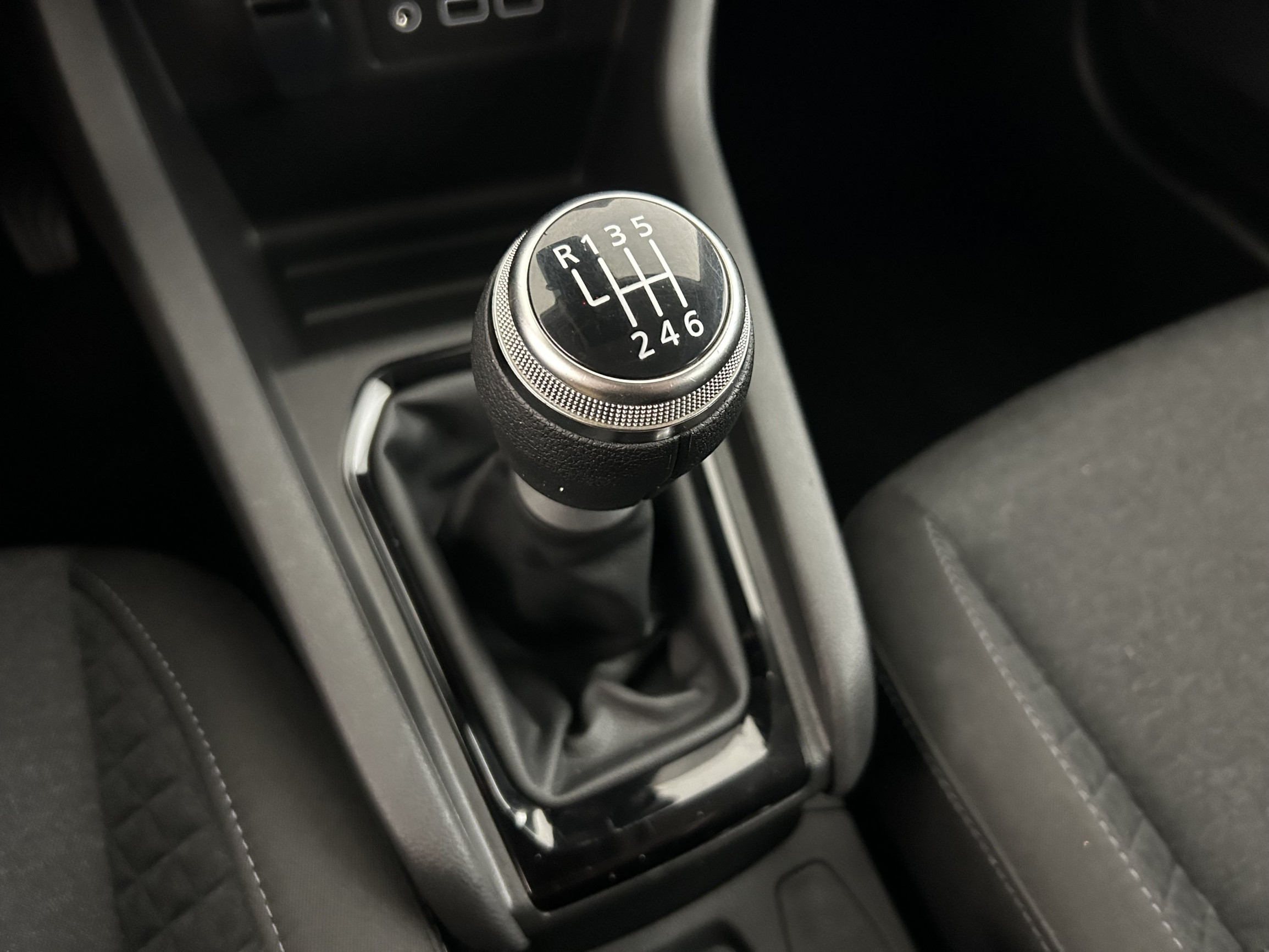 Vente en ligne Renault Clio 5 Clio TCe 90 au prix de 14 270 €