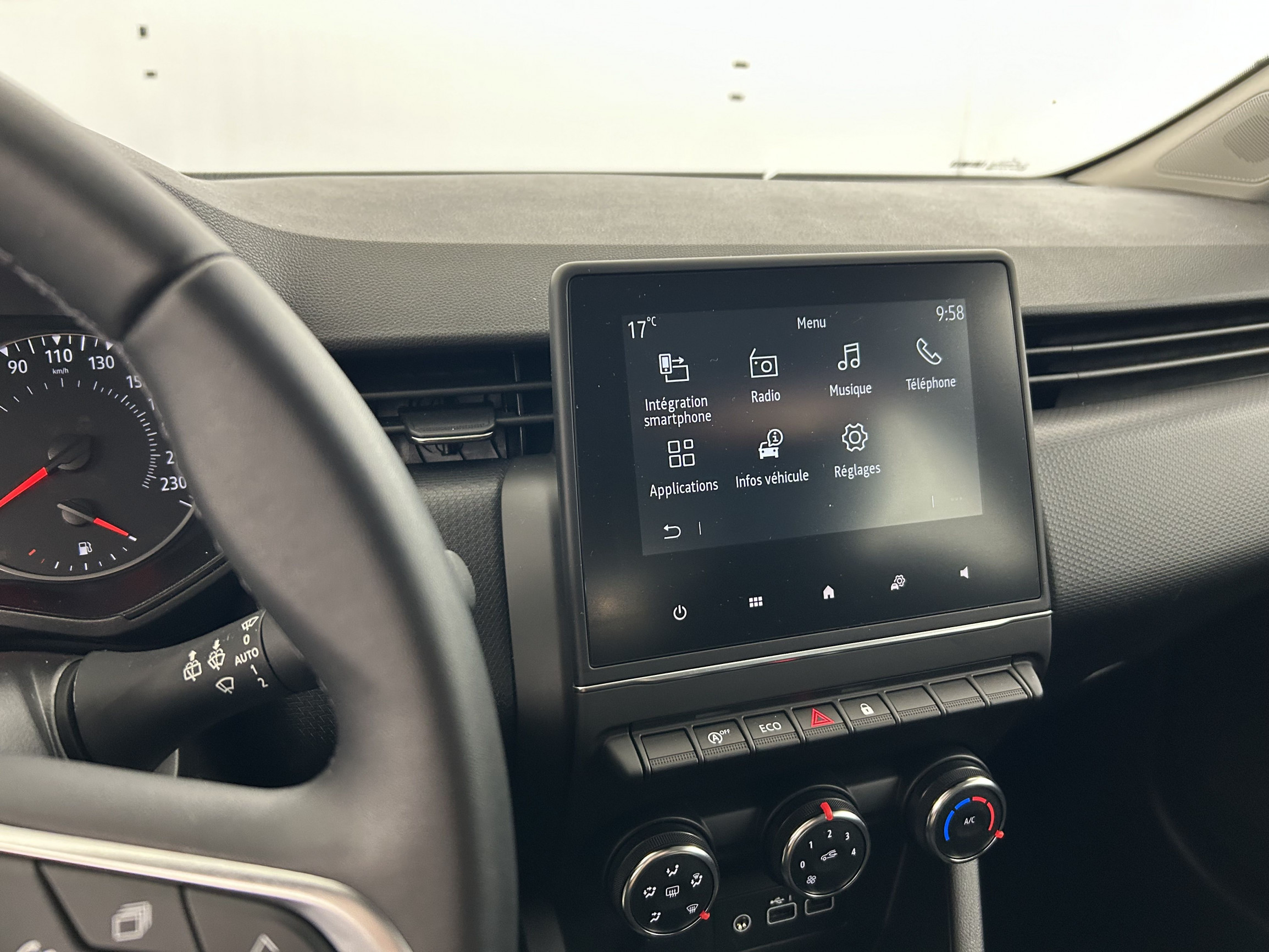 Vente en ligne Renault Clio 5 Clio TCe 90 au prix de 14 270 €