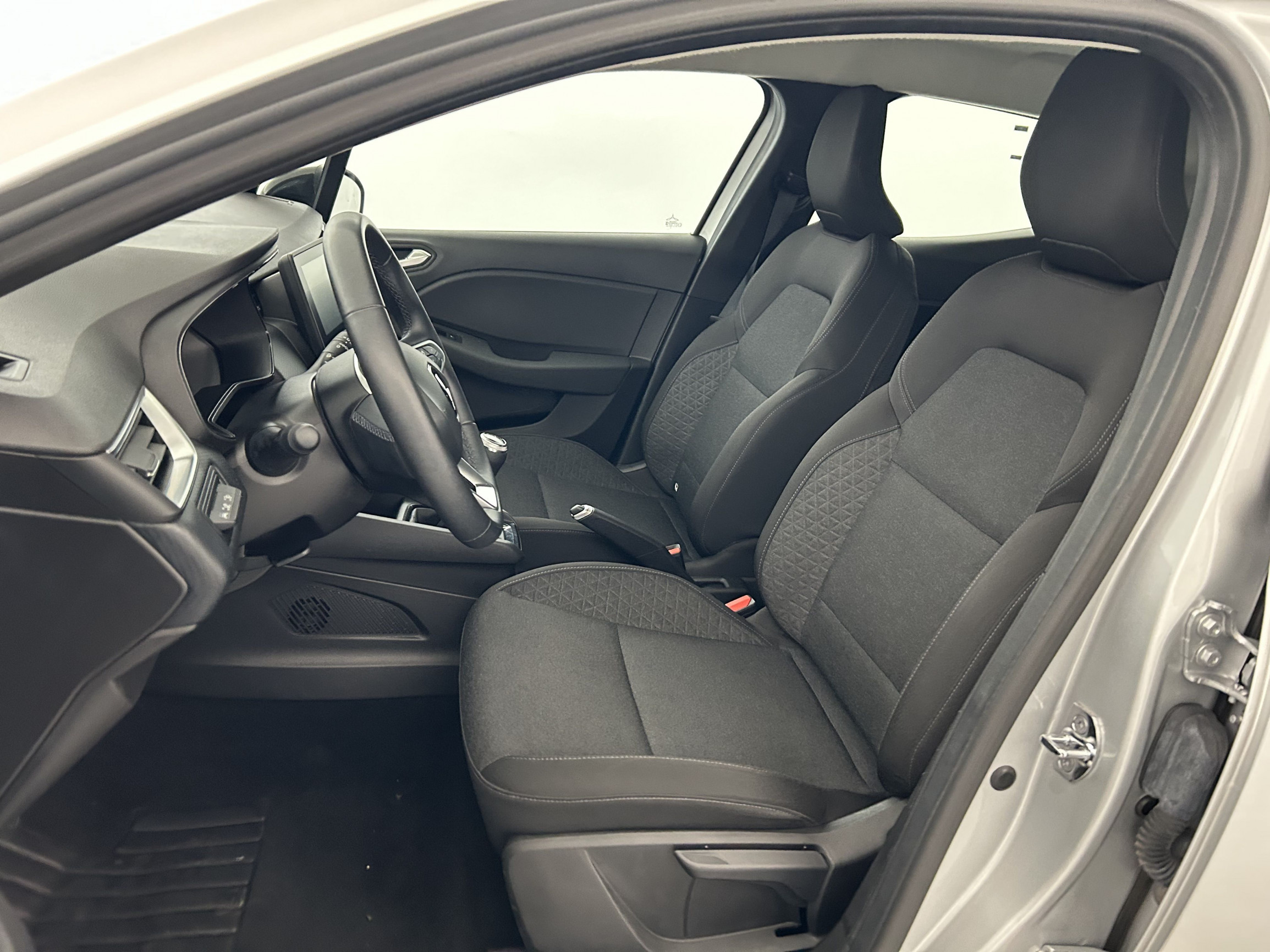 Vente en ligne Renault Clio 5 Clio TCe 90 au prix de 13 490 €