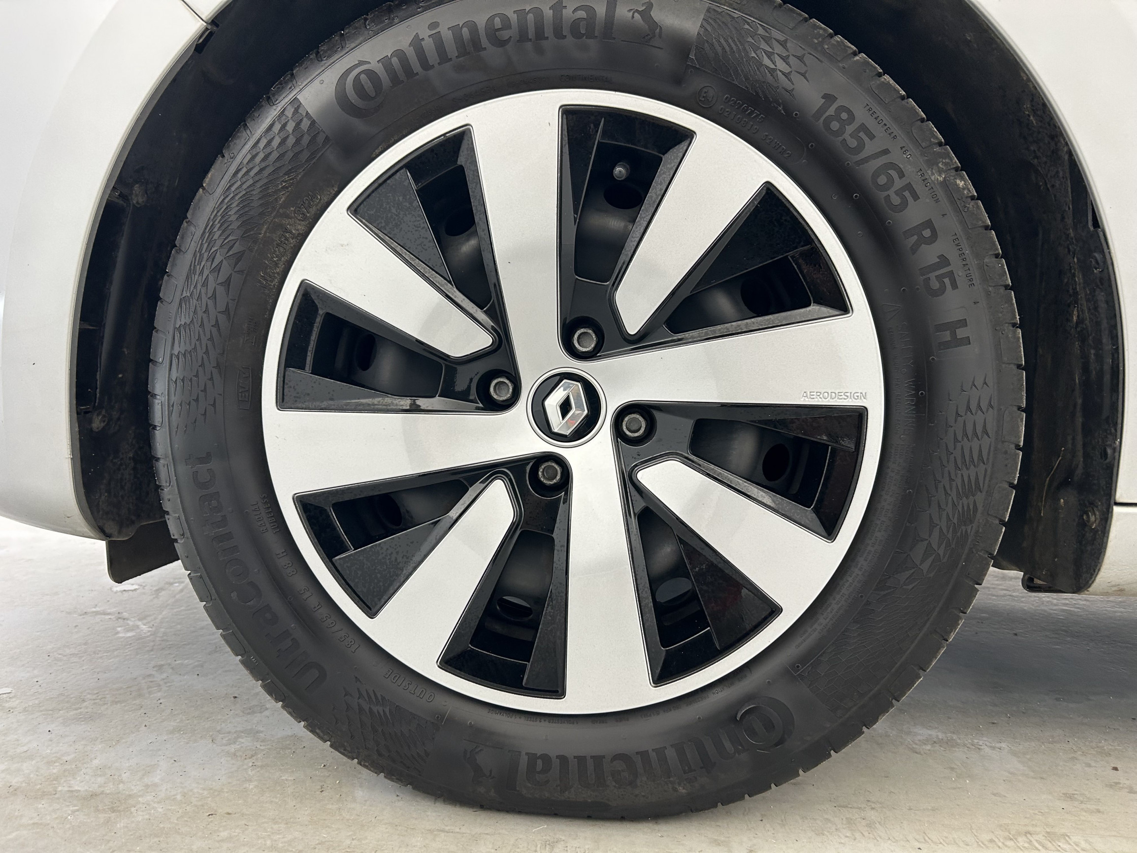 Vente en ligne Renault Clio 5 Clio TCe 90 au prix de 13 490 €