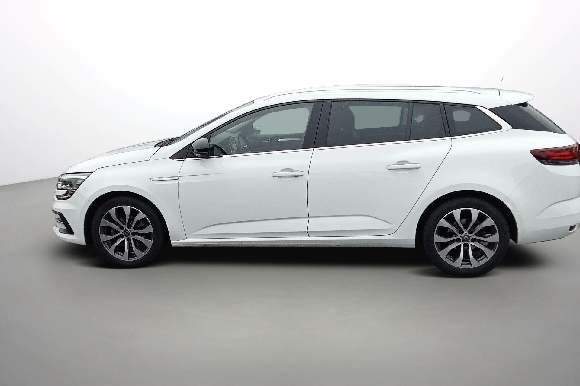 Vente en ligne Renault Megane 4 Estate  Blue dCi 115 EDC au prix de 22 690 €
