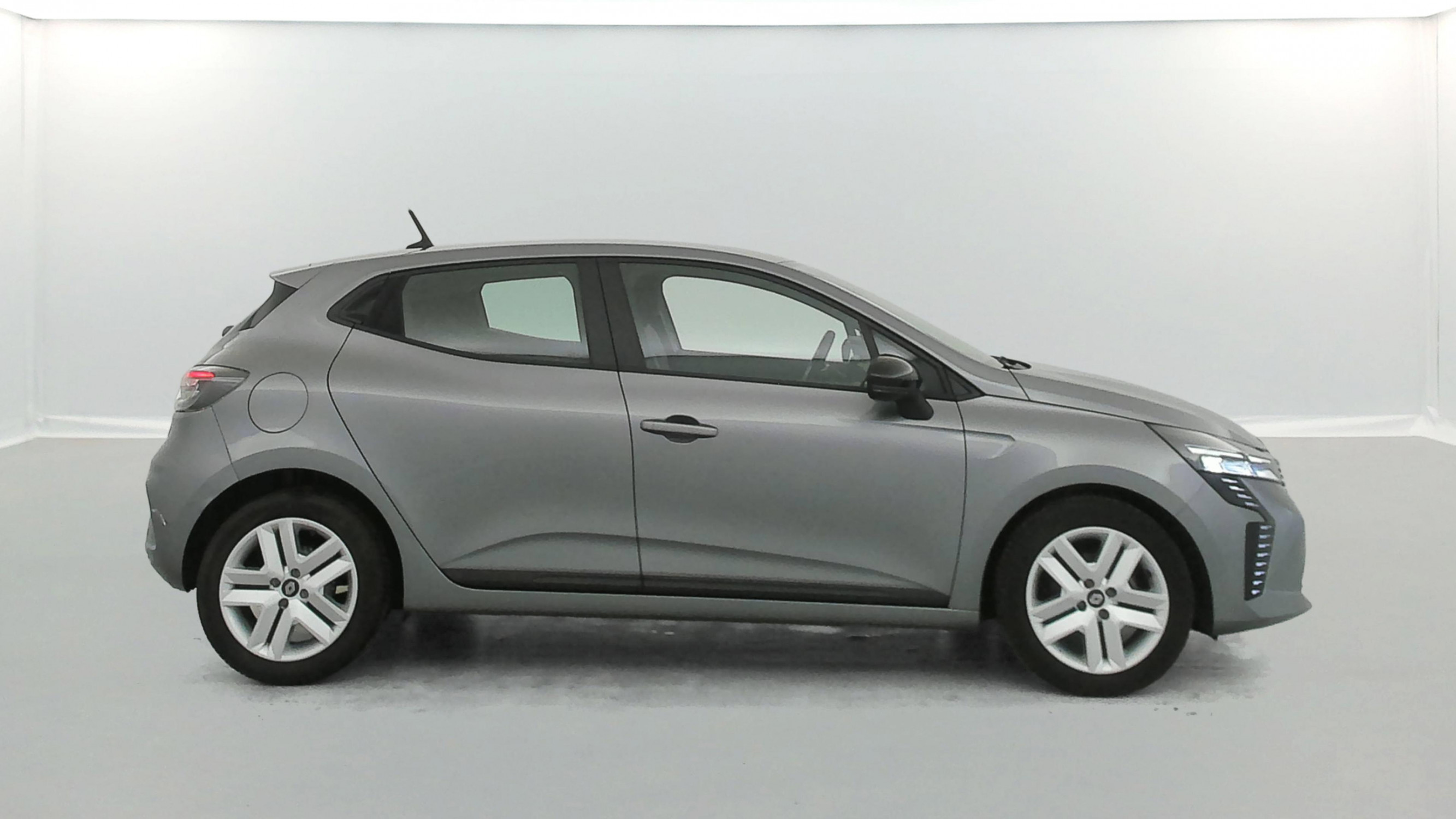 Vente en ligne Renault Clio 5 Clio SCe 65 au prix de 13 690 €