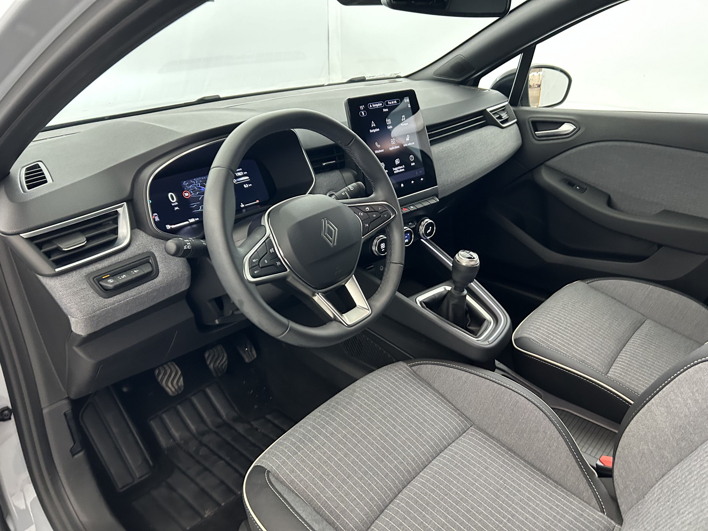 Vente en ligne Renault Clio 5 Clio TCe 90 au prix de 18 490 €