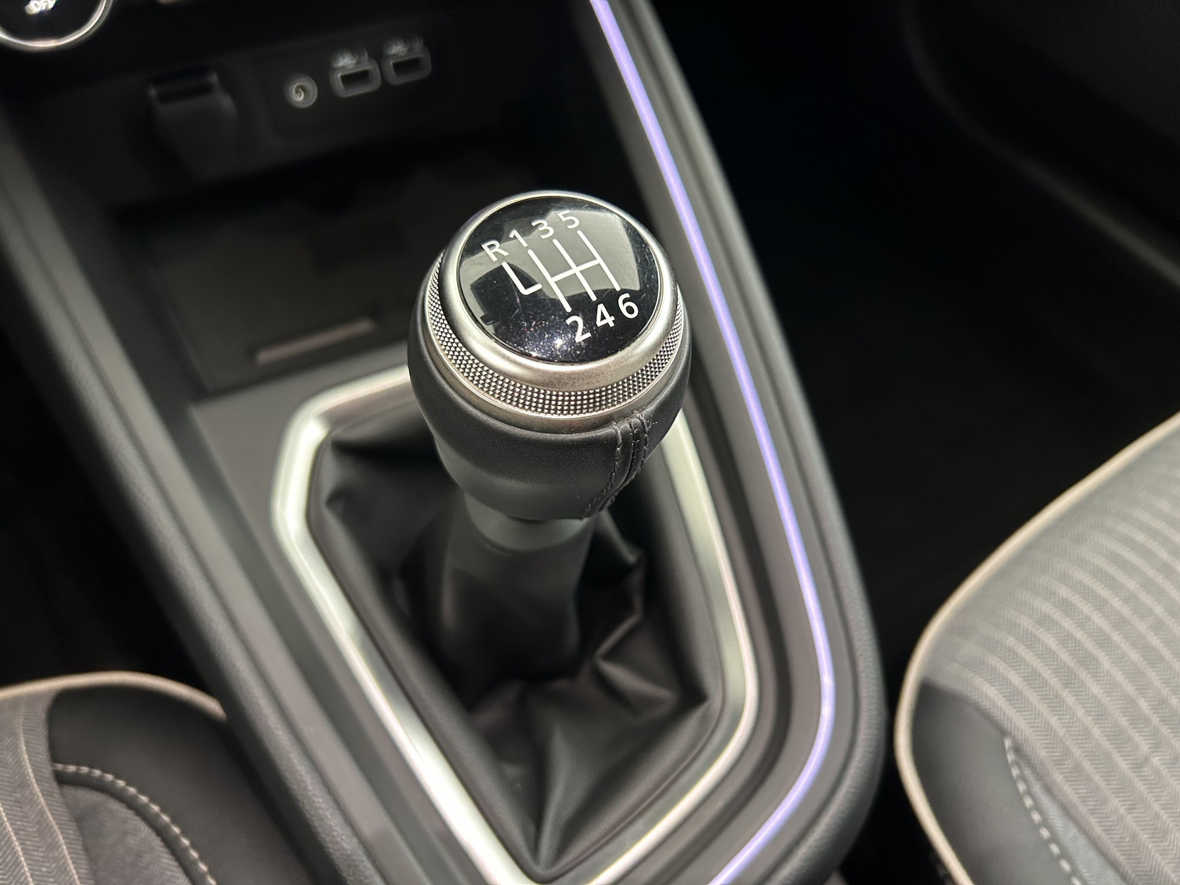 Vente en ligne Renault Clio 5 Clio TCe 90 au prix de 18 490 €