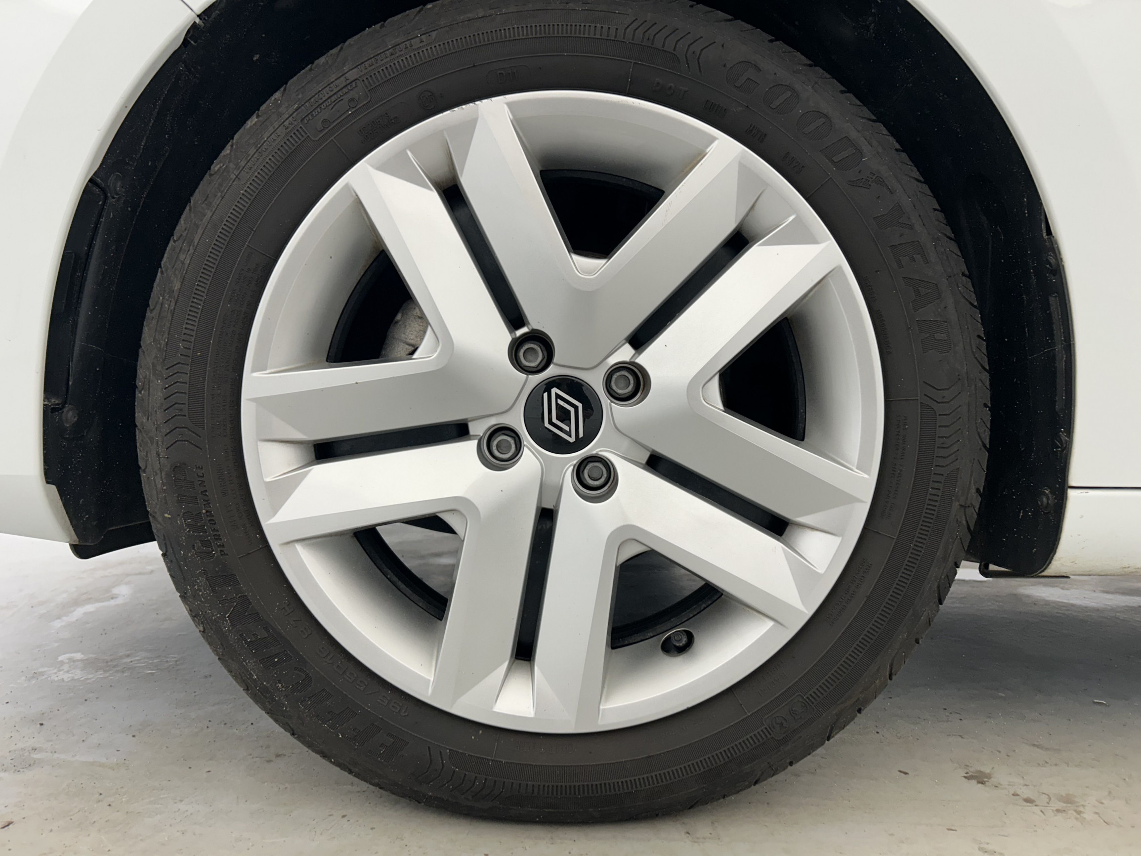 Vente en ligne Renault Clio 5 Clio SCe 65 ch GSR2 au prix de 15 890 €