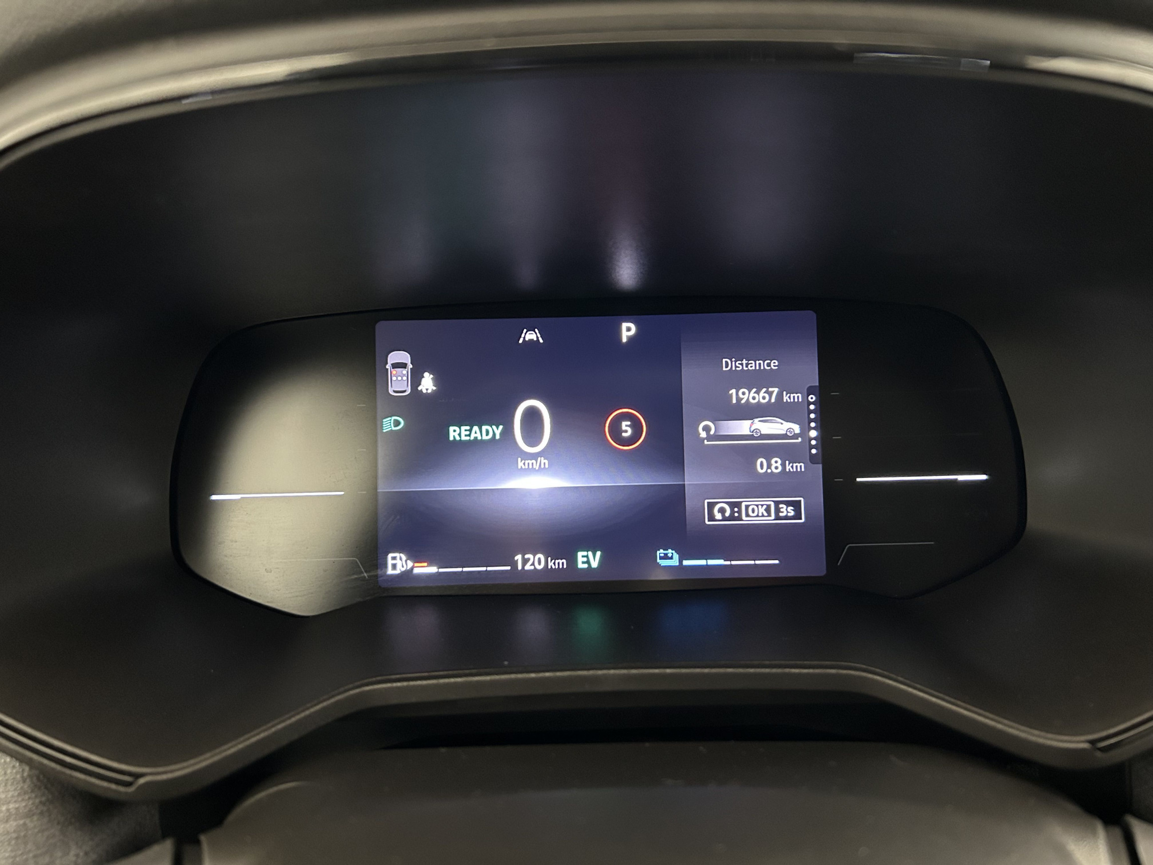 Vente en ligne Renault Clio 5 Clio E-Tech full hybrid 145 ch GSR2 au prix de 19 990 €