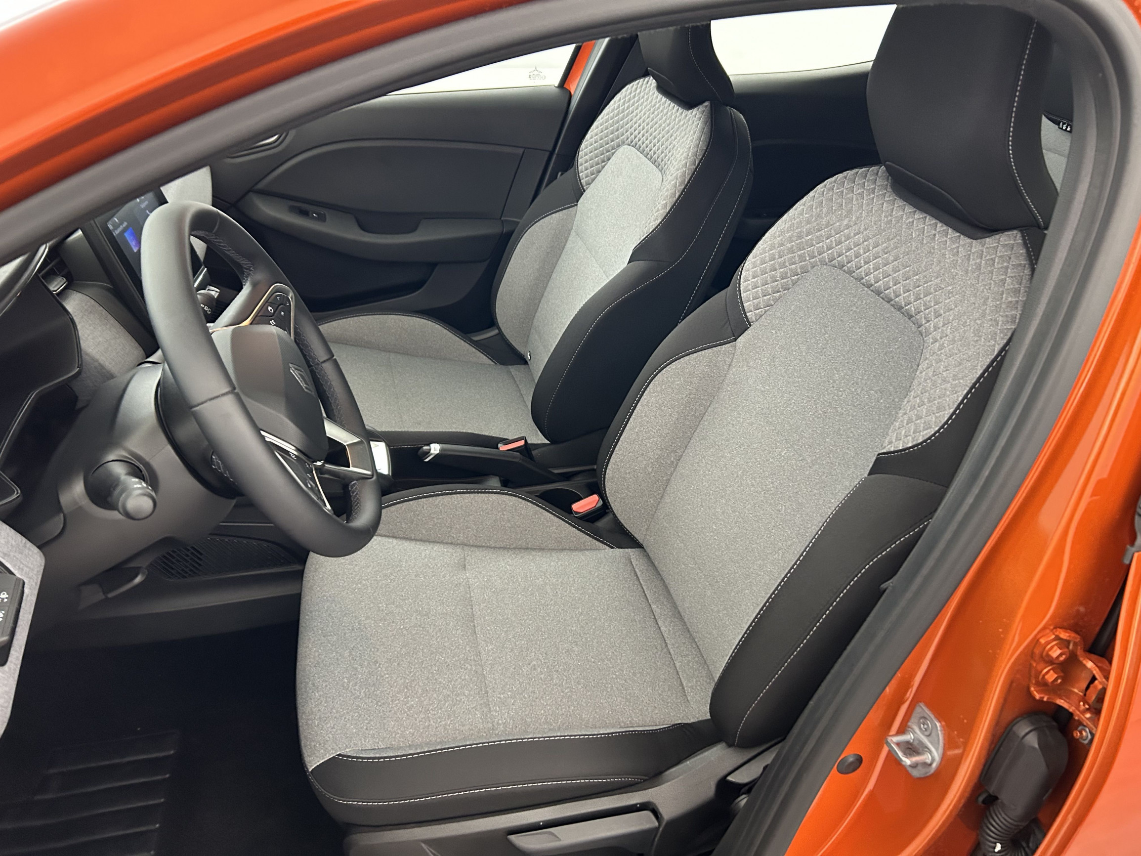 Vente en ligne Renault Clio 5 Clio E-Tech full hybrid 145 ch GSR2 au prix de 19 990 €