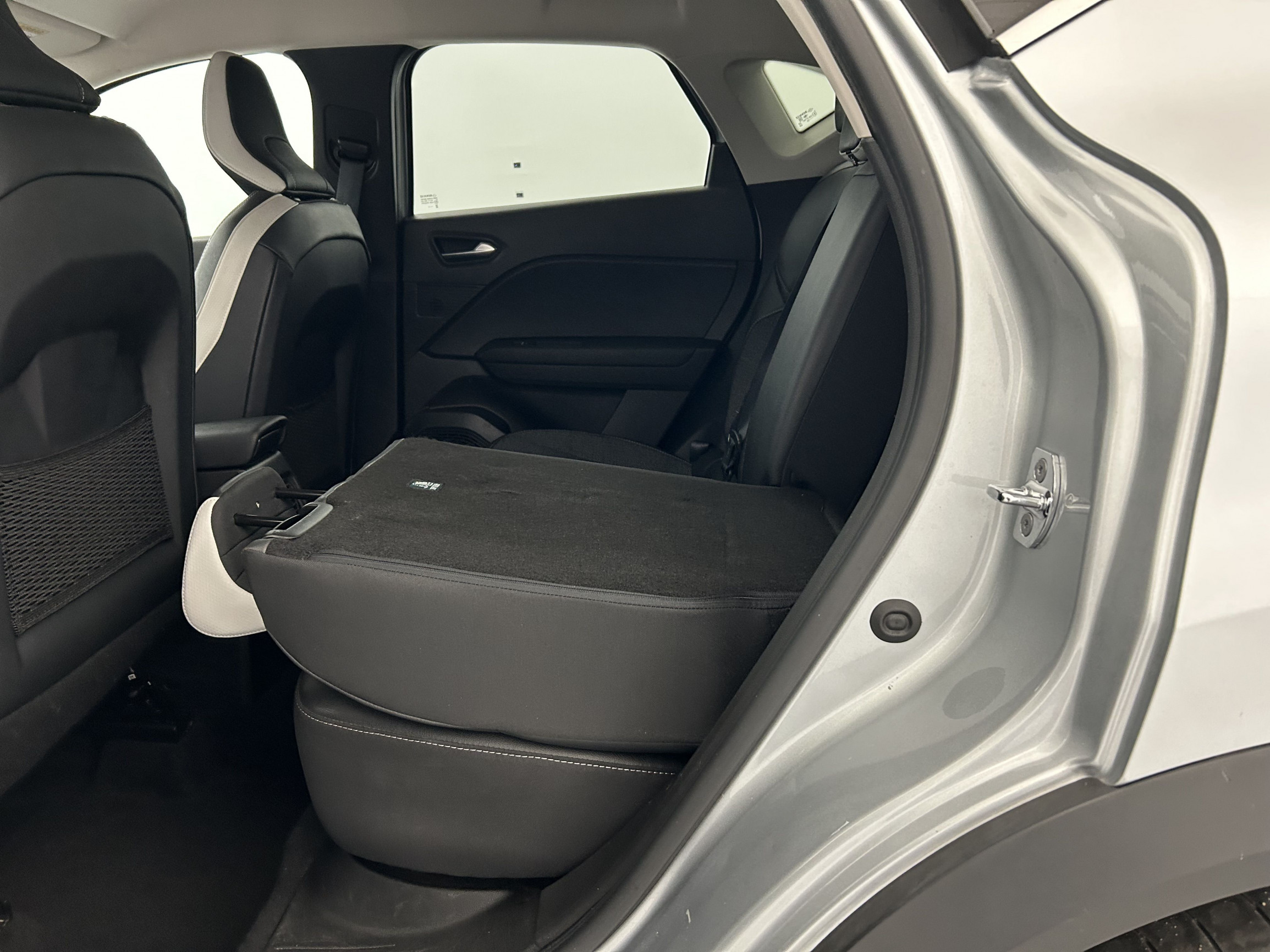 Vente en ligne Renault Captur  E-Tech 145 - 21 au prix de 18 690 €