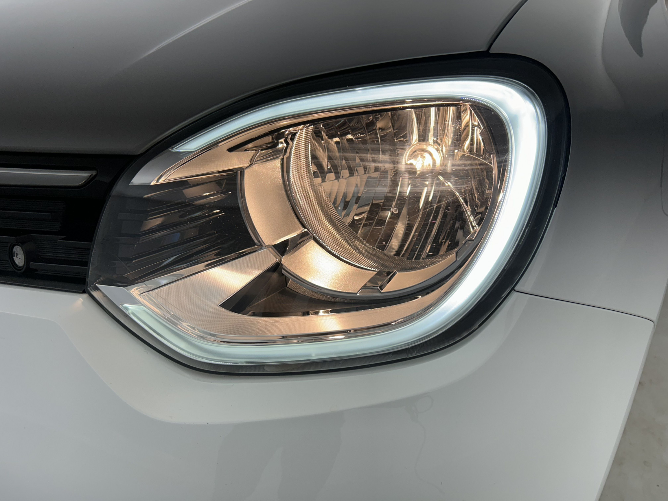 Vente en ligne Renault Twingo Electrique Twingo III E-Tech au prix de 11 290 €