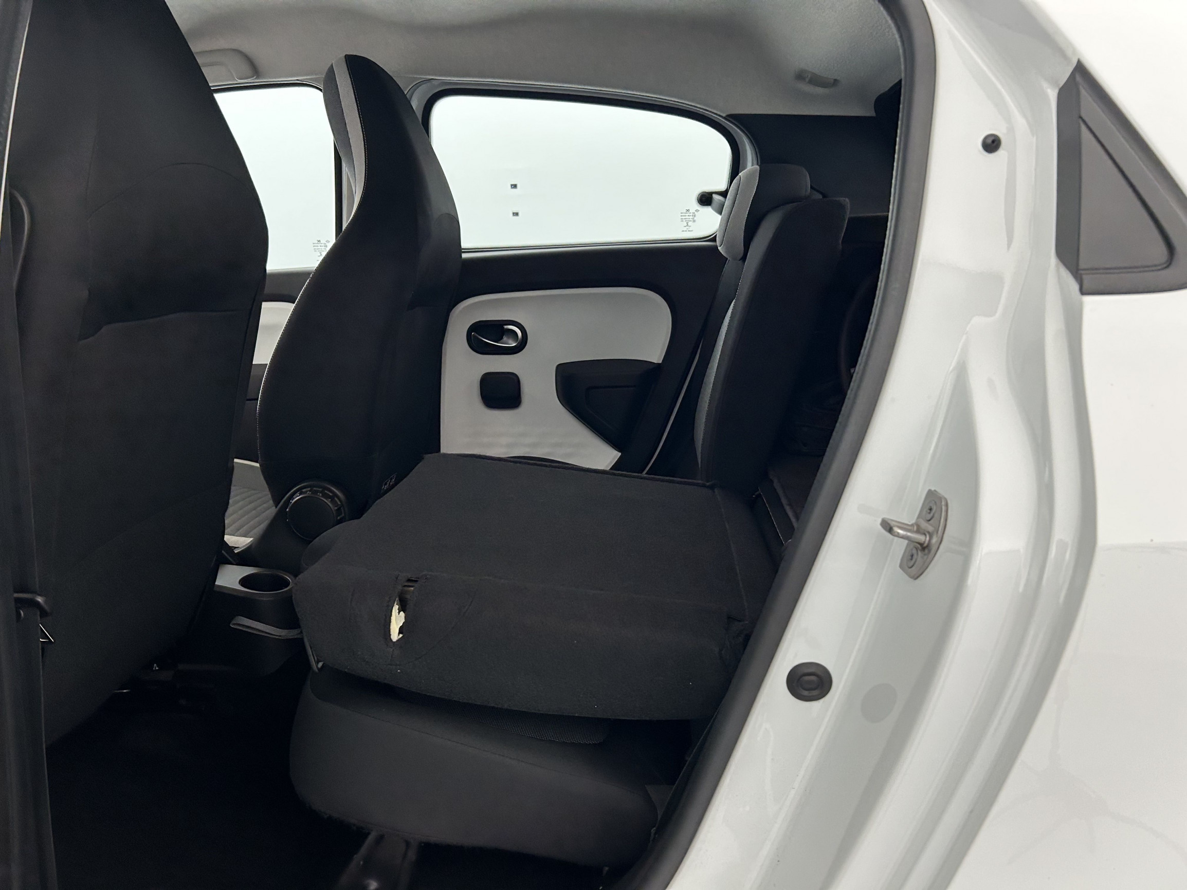 Vente en ligne Renault Twingo Electrique Twingo III E-Tech au prix de 11 290 €