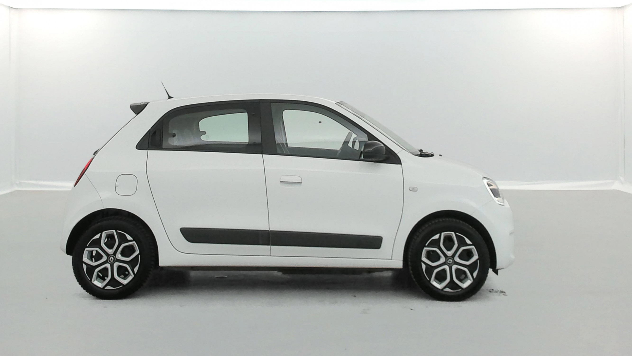 Vente en ligne Renault Twingo Electrique Twingo III E-Tech au prix de 11 290 €