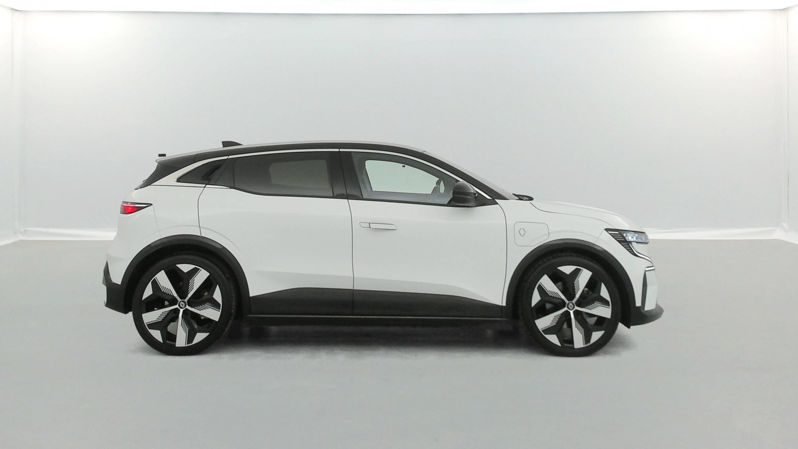 Vente en ligne Renault Megane E-Tech  EV60 220 ch optimum charge au prix de 22 590 €