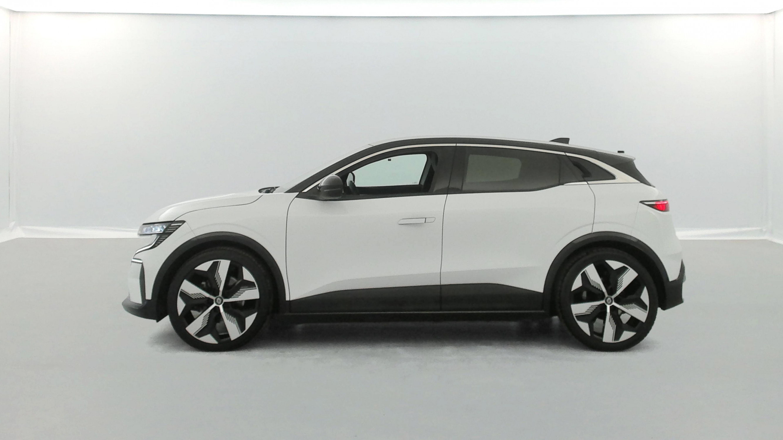 Vente en ligne Renault Megane E-Tech  EV60 220 ch optimum charge au prix de 22 590 €