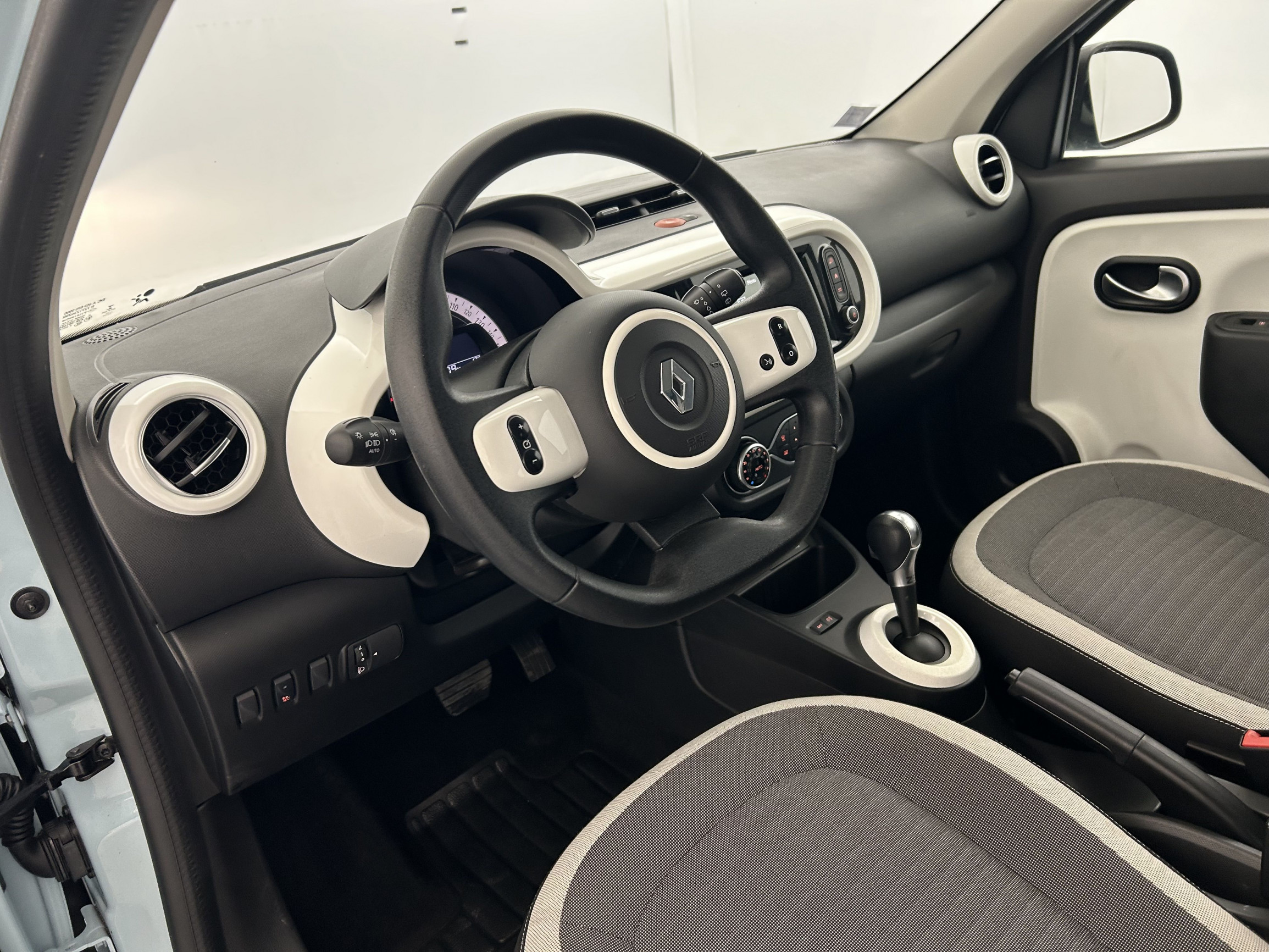 Vente en ligne Renault Twingo Electrique Twingo III Achat Intégral - 21 au prix de 9 890 €