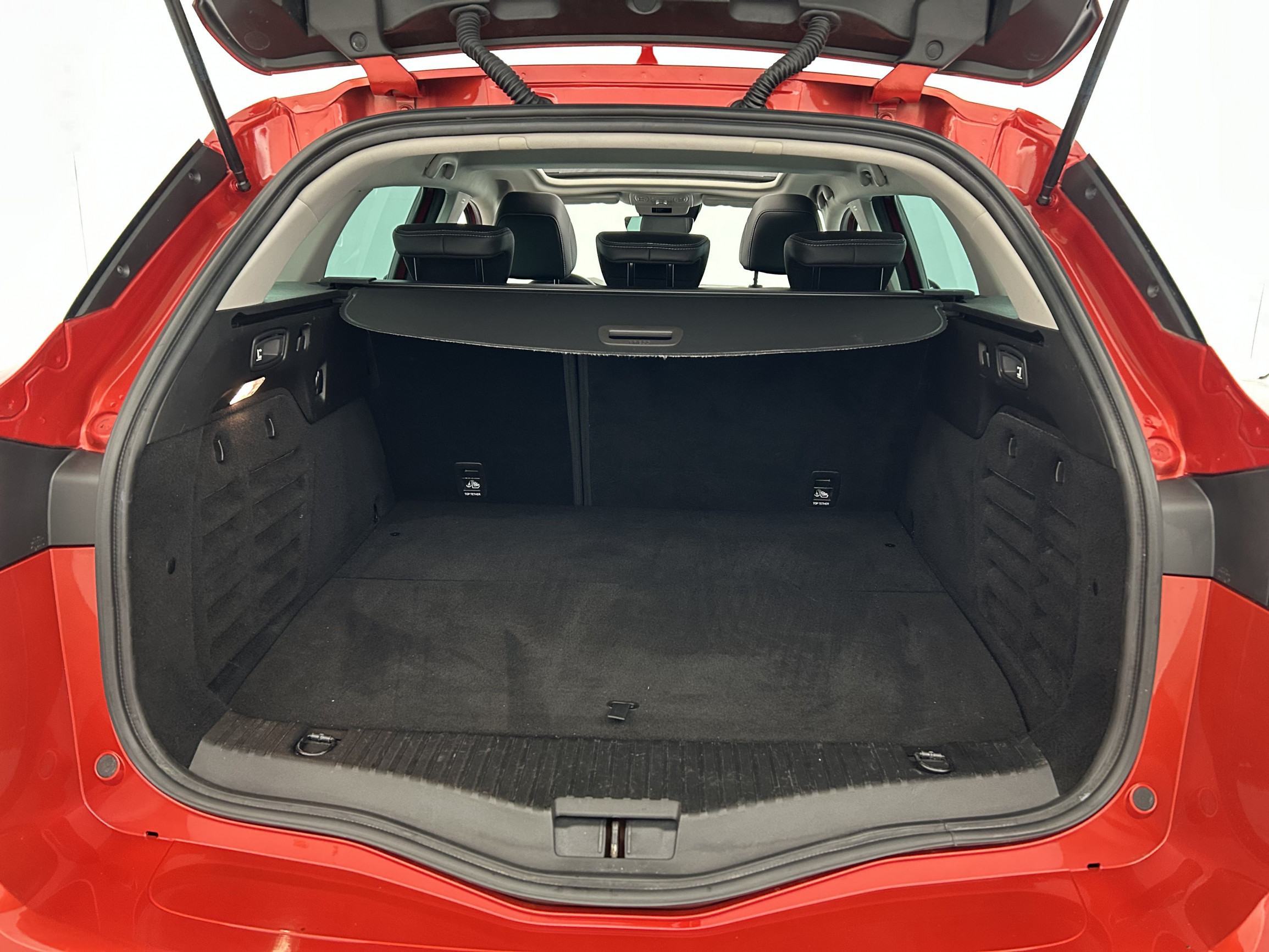 Vente en ligne Renault Megane 4 Estate Mégane IV Estate E-TECH Plug-In Hybride 160 au prix de 17 490 €