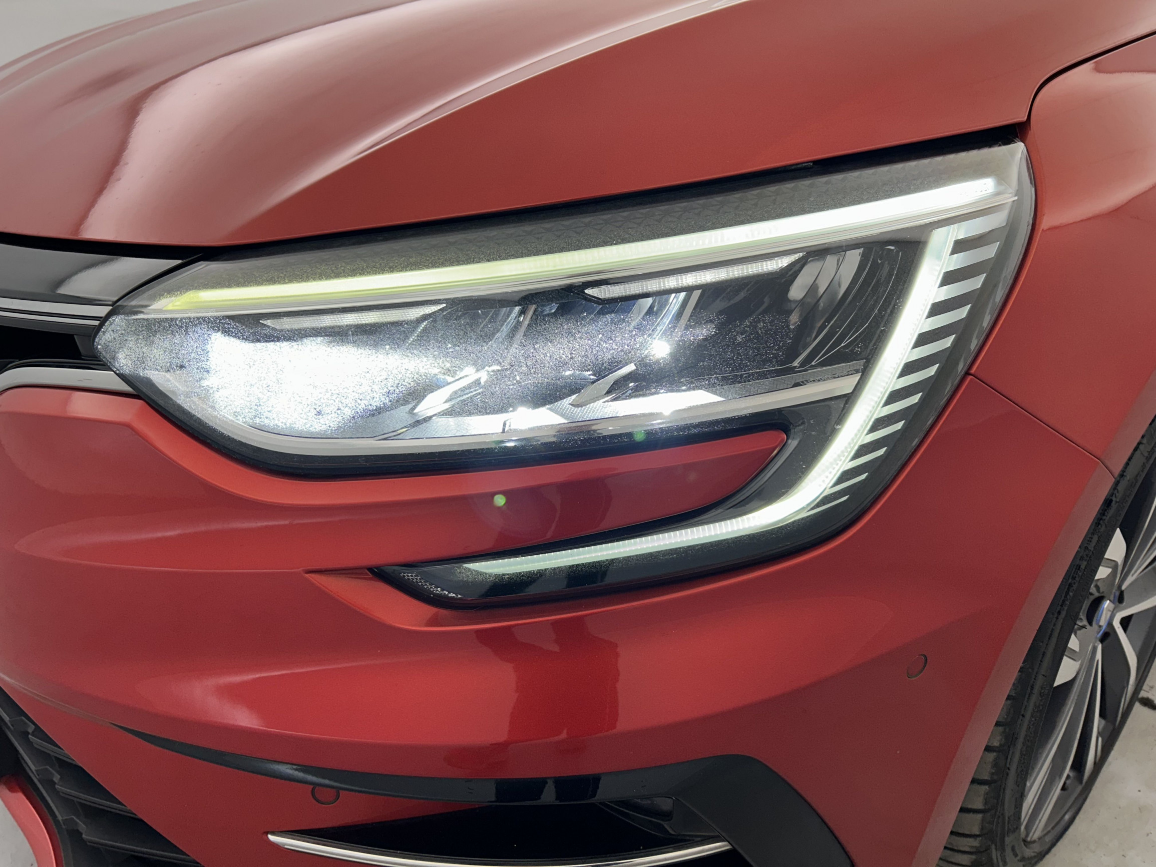 Vente en ligne Renault Megane 4 Estate Mégane IV Estate E-TECH Plug-In Hybride 160 au prix de 17 490 €