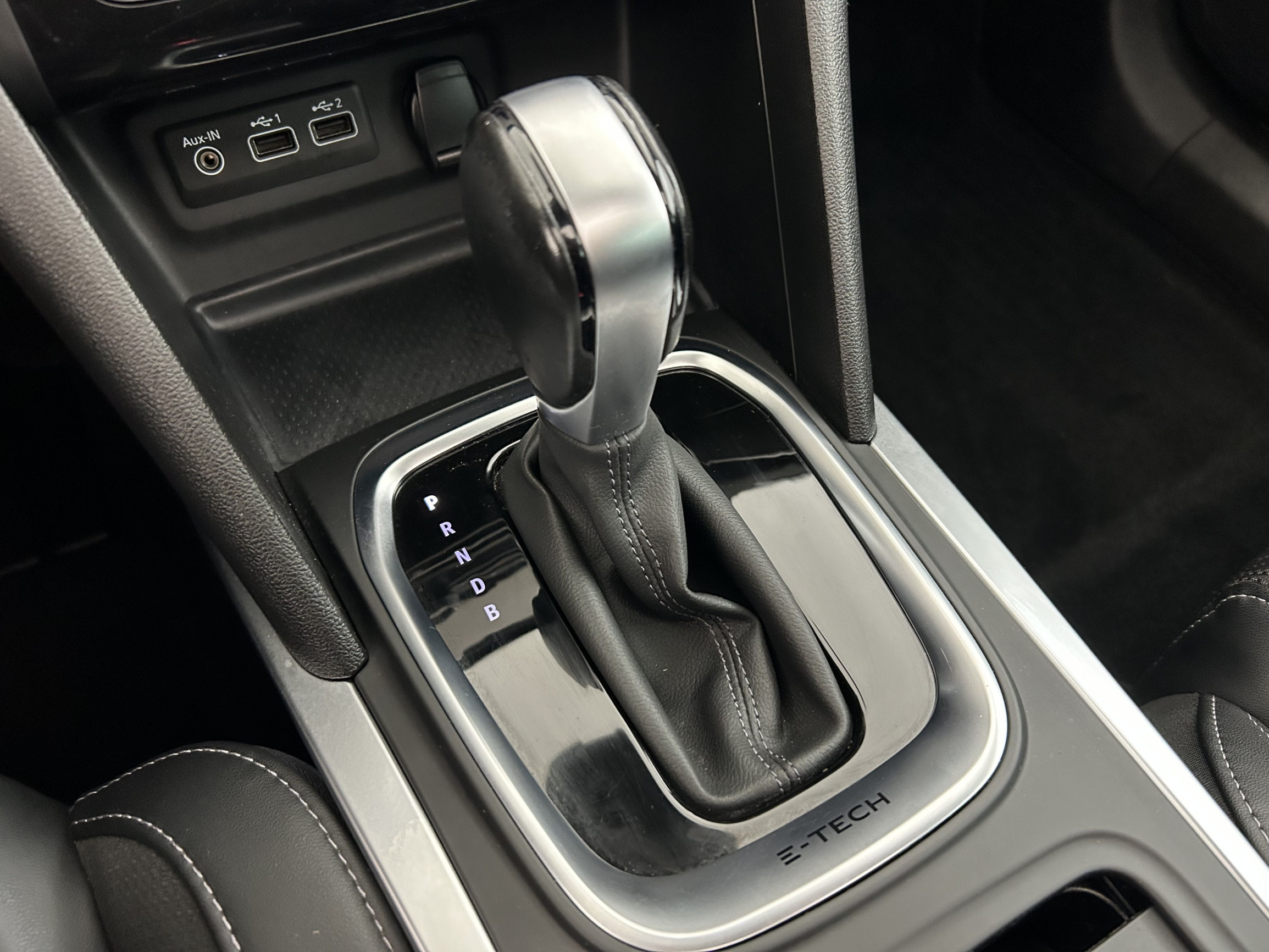 Vente en ligne Renault Megane 4 Estate Mégane IV Estate E-TECH Plug-In Hybride 160 au prix de 17 490 €