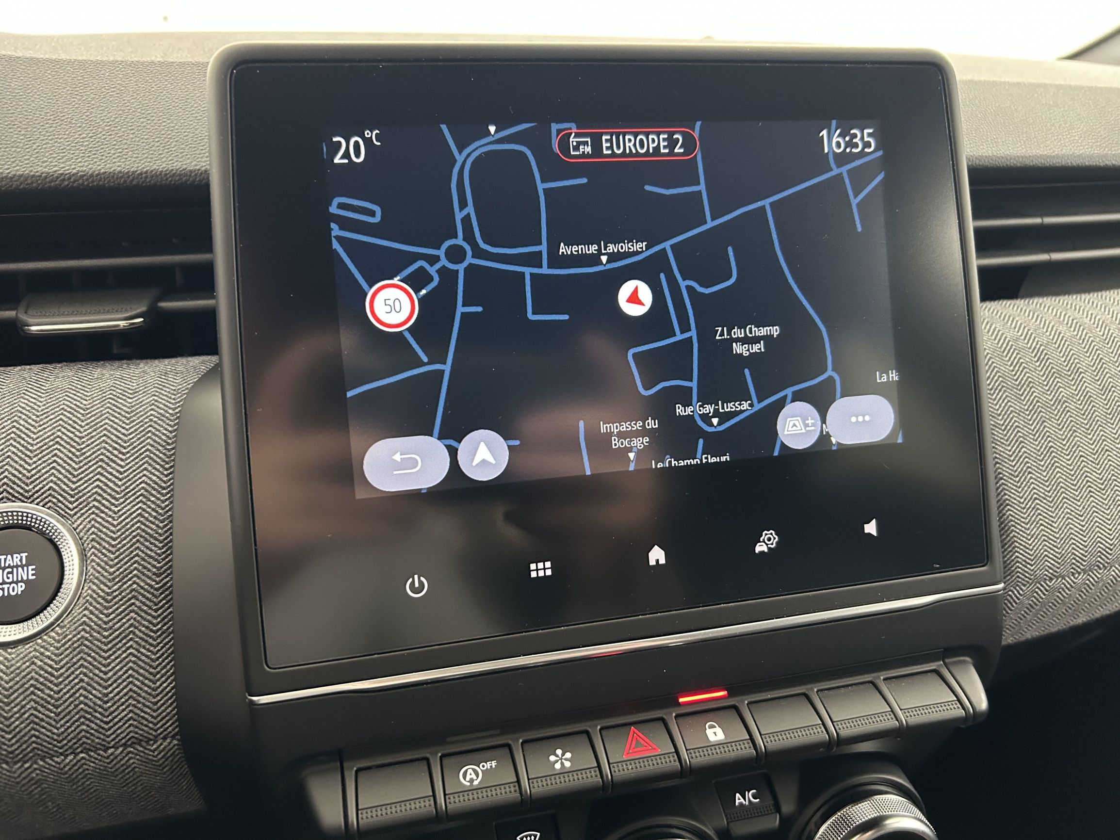 Vente en ligne Renault Clio 5 Clio Eco-G 100 ch GSR2 au prix de 17 890 €