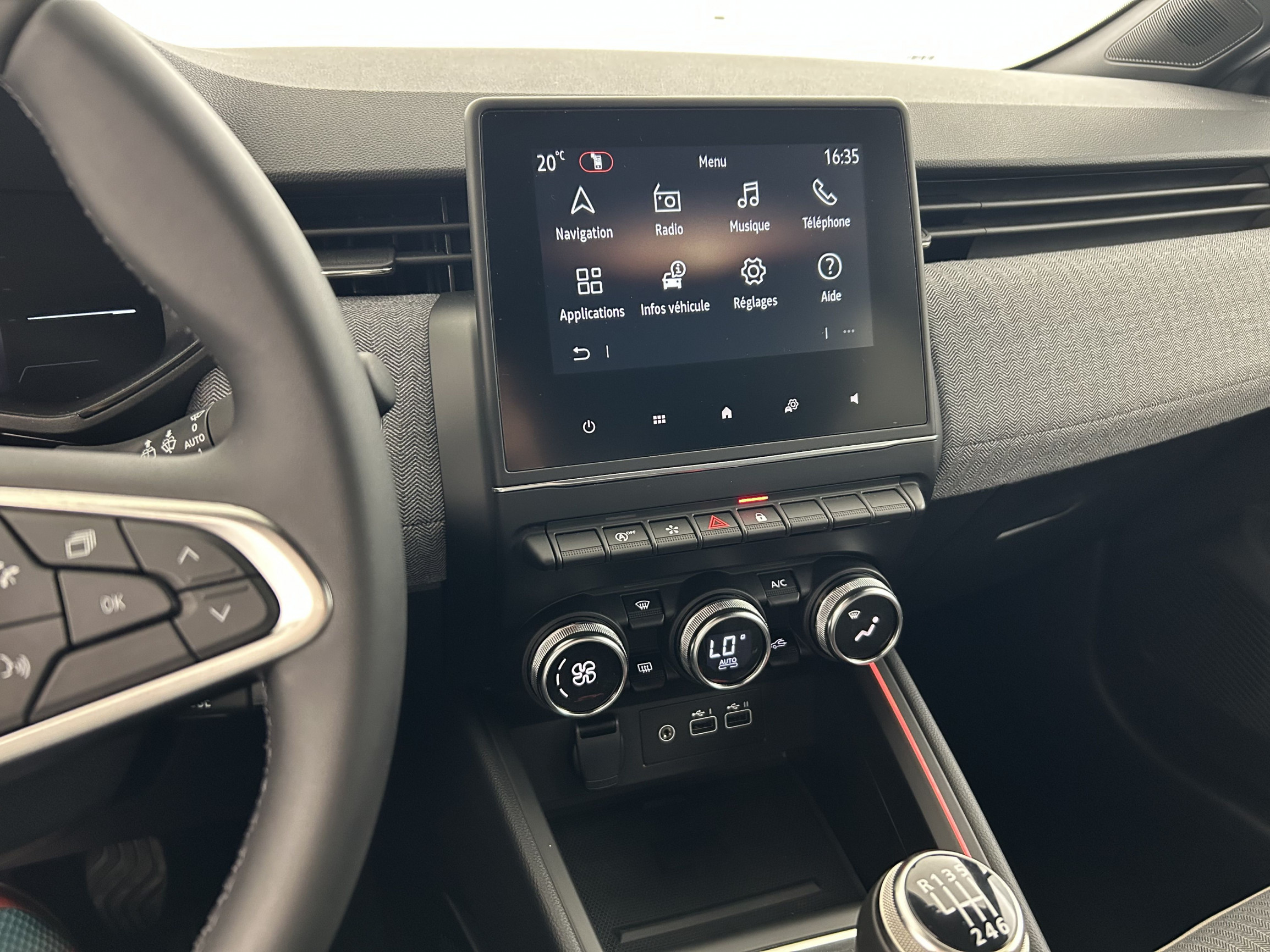 Vente en ligne Renault Clio 5 Clio Eco-G 100 ch GSR2 au prix de 17 890 €