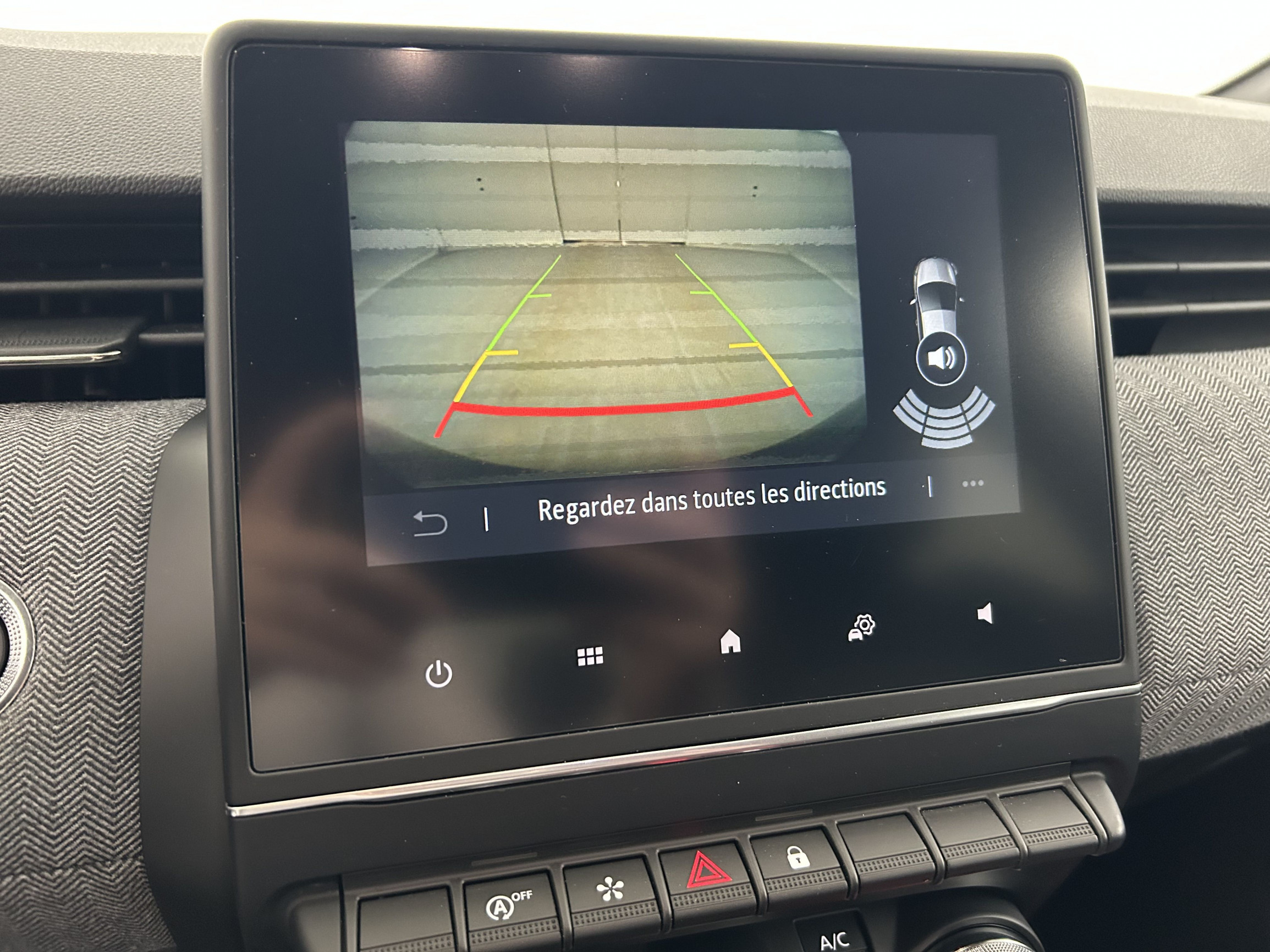 Vente en ligne Renault Clio 5 Clio Eco-G 100 ch GSR2 au prix de 17 890 €