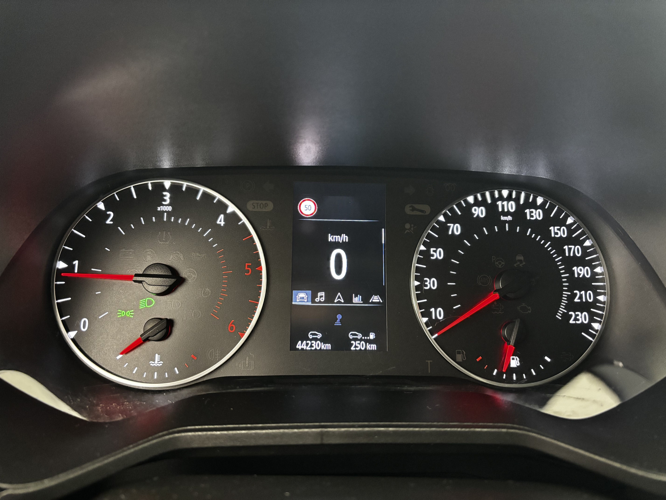 Vente en ligne Renault Clio 5 Clio Blue dCi 100 au prix de 15 390 €