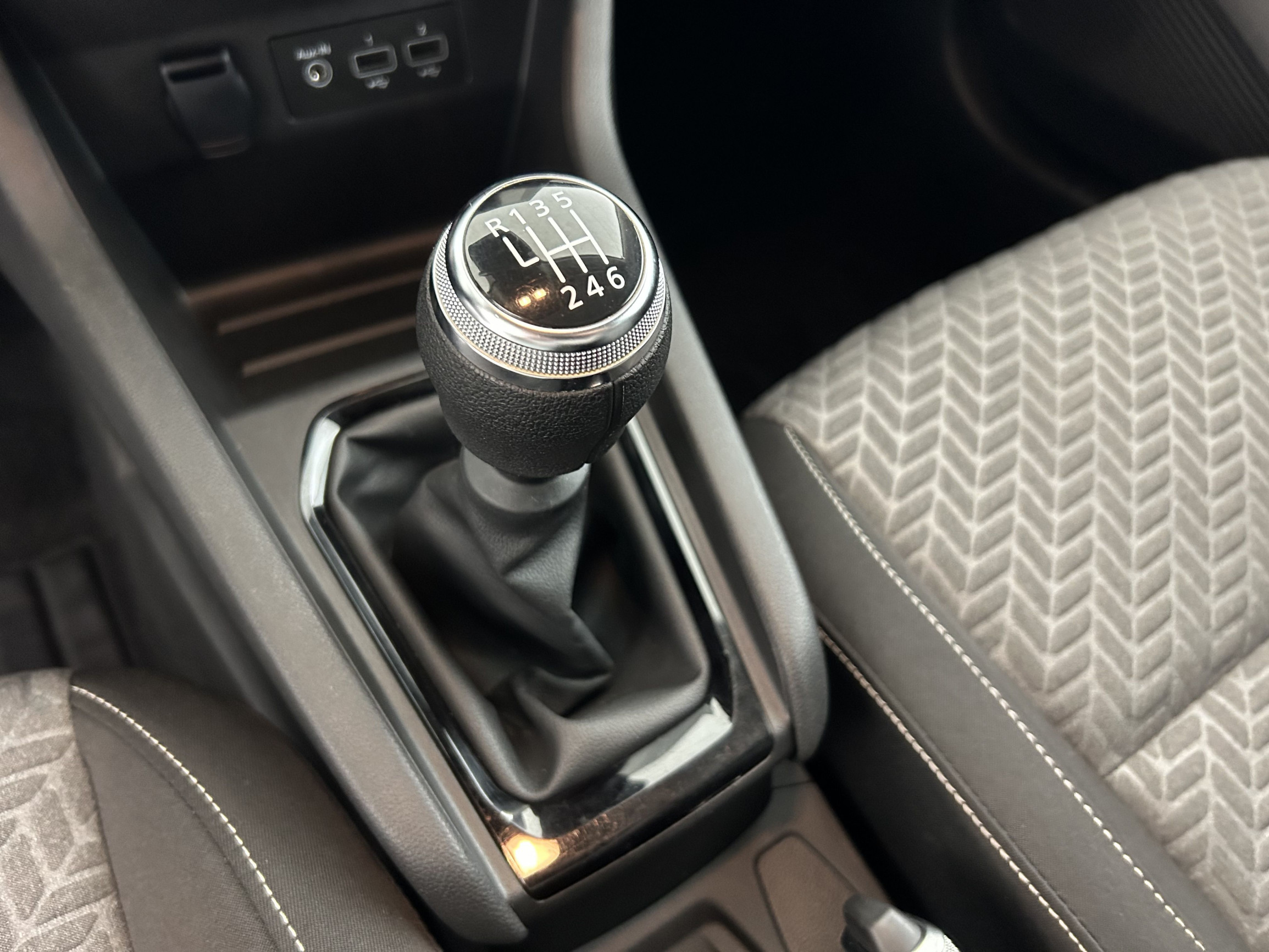 Vente en ligne Renault Clio 5 Clio Blue dCi 100 au prix de 14 890 €