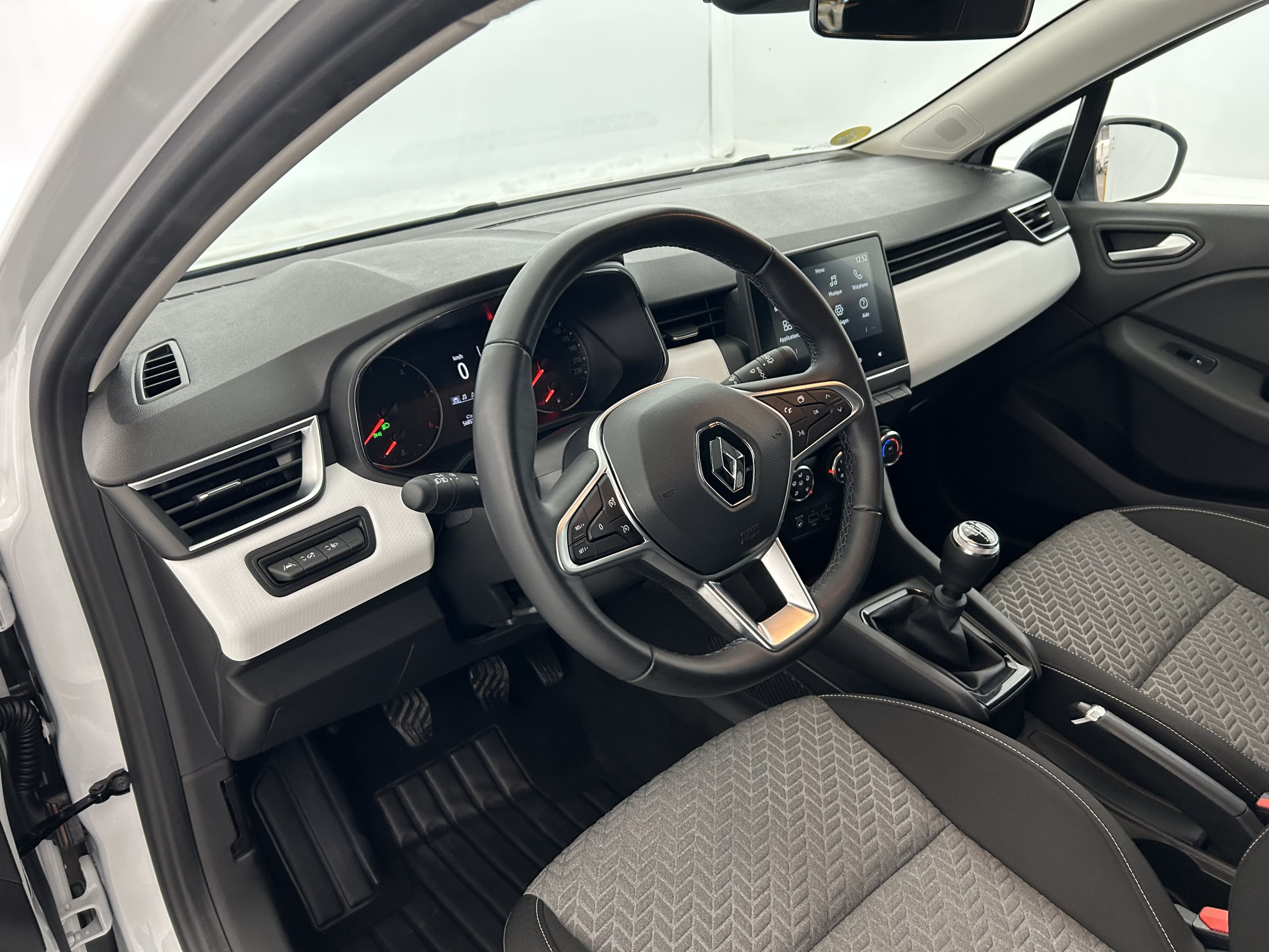 Vente en ligne Renault Clio 5 Clio Blue dCi 100 au prix de 14 890 €