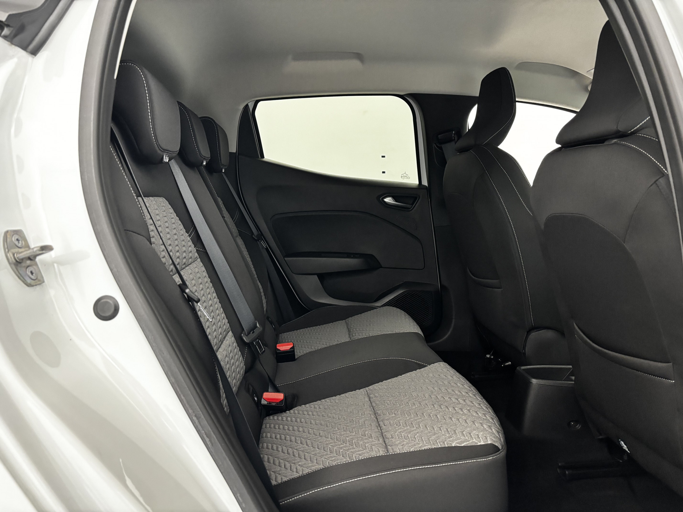 Vente en ligne Renault Clio 5 Clio Blue dCi 100 au prix de 15 390 €