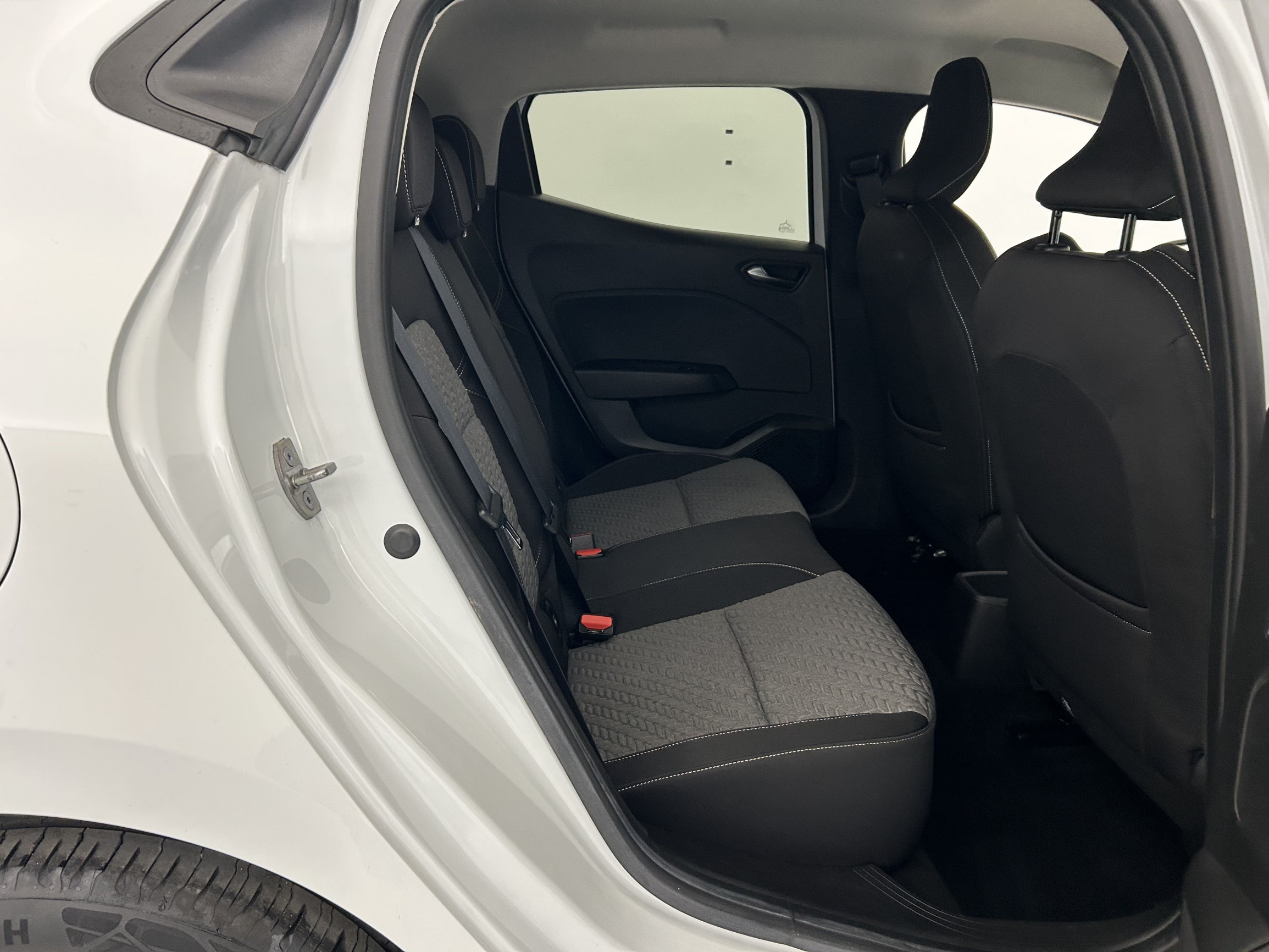 Vente en ligne Renault Clio 5 Clio Blue dCi 100 au prix de 14 890 €