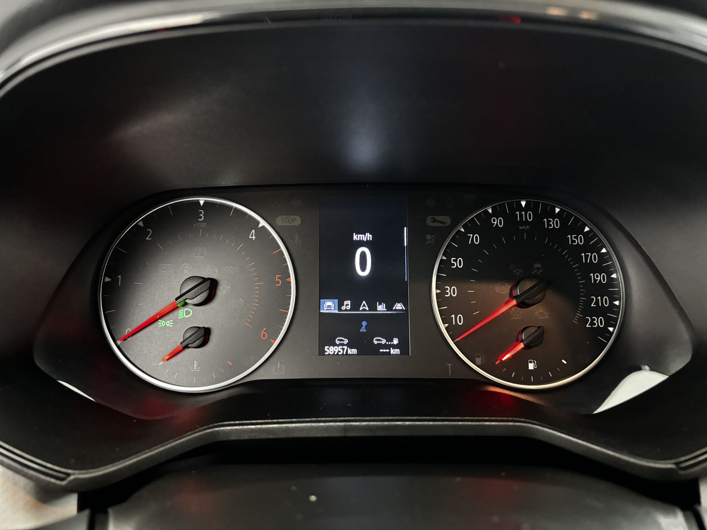 Vente en ligne Renault Clio 5 Clio Blue dCi 100 au prix de 14 890 €