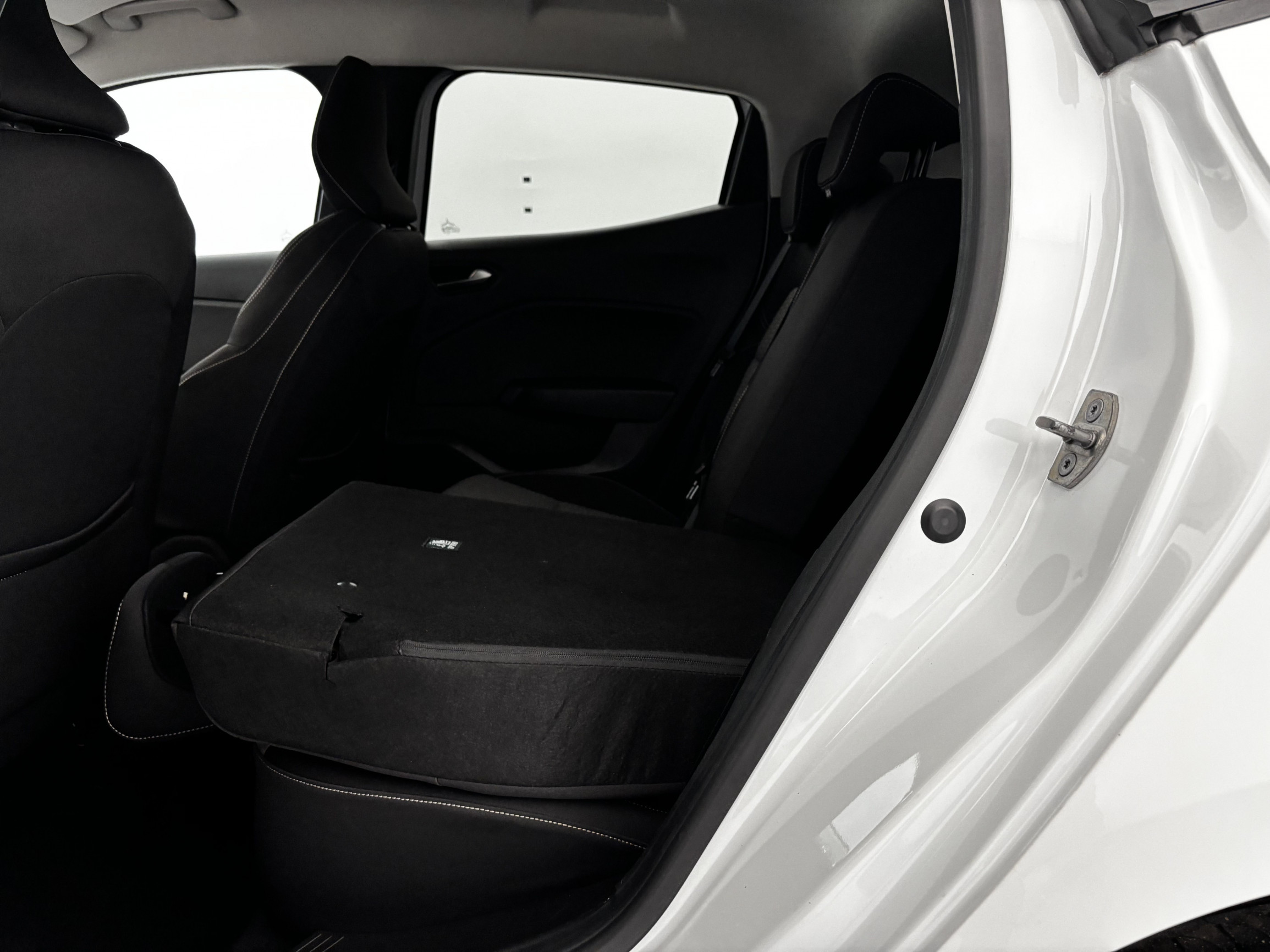 Vente en ligne Renault Clio 5 Clio Blue dCi 100 au prix de 14 890 €