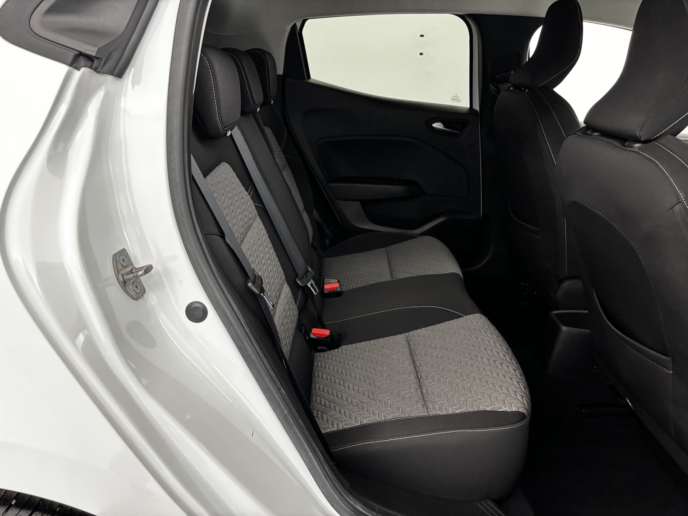 Vente en ligne Renault Clio 5 Clio Blue dCi 100 au prix de 15 290 €