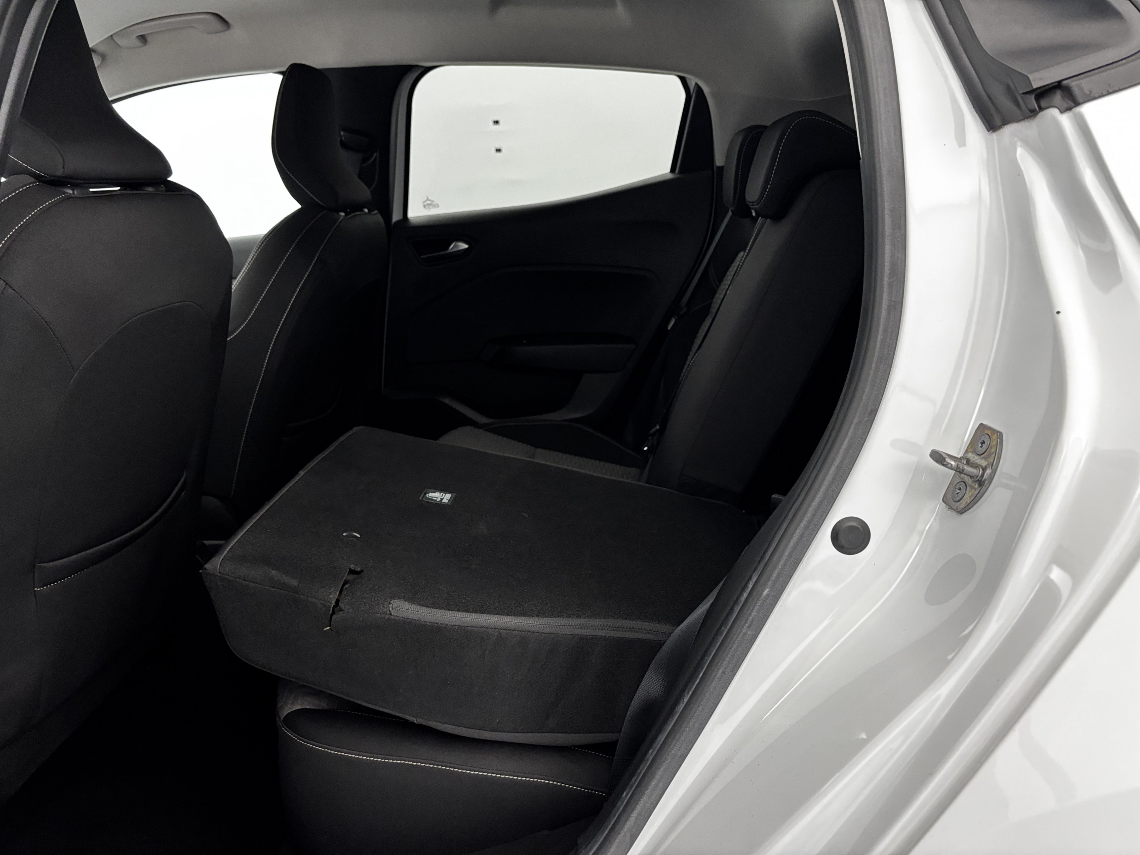 Vente en ligne Renault Clio 5 Clio Blue dCi 100 au prix de 15 290 €