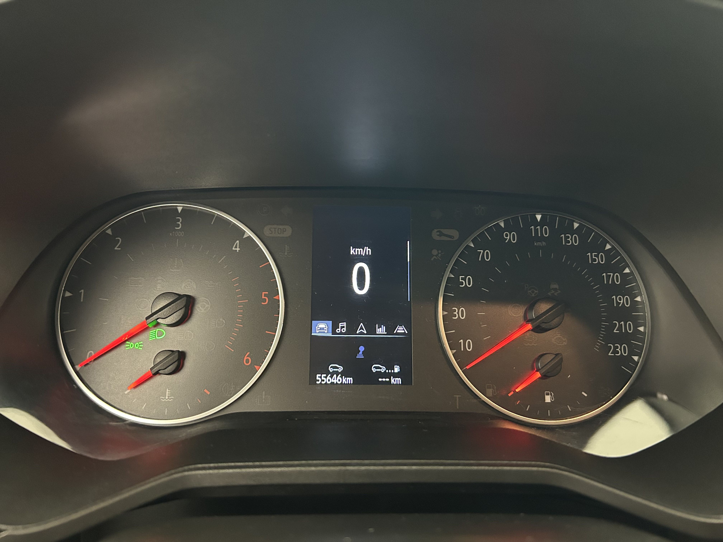 Vente en ligne Renault Clio 5 Clio Blue dCi 100 au prix de 14 890 €