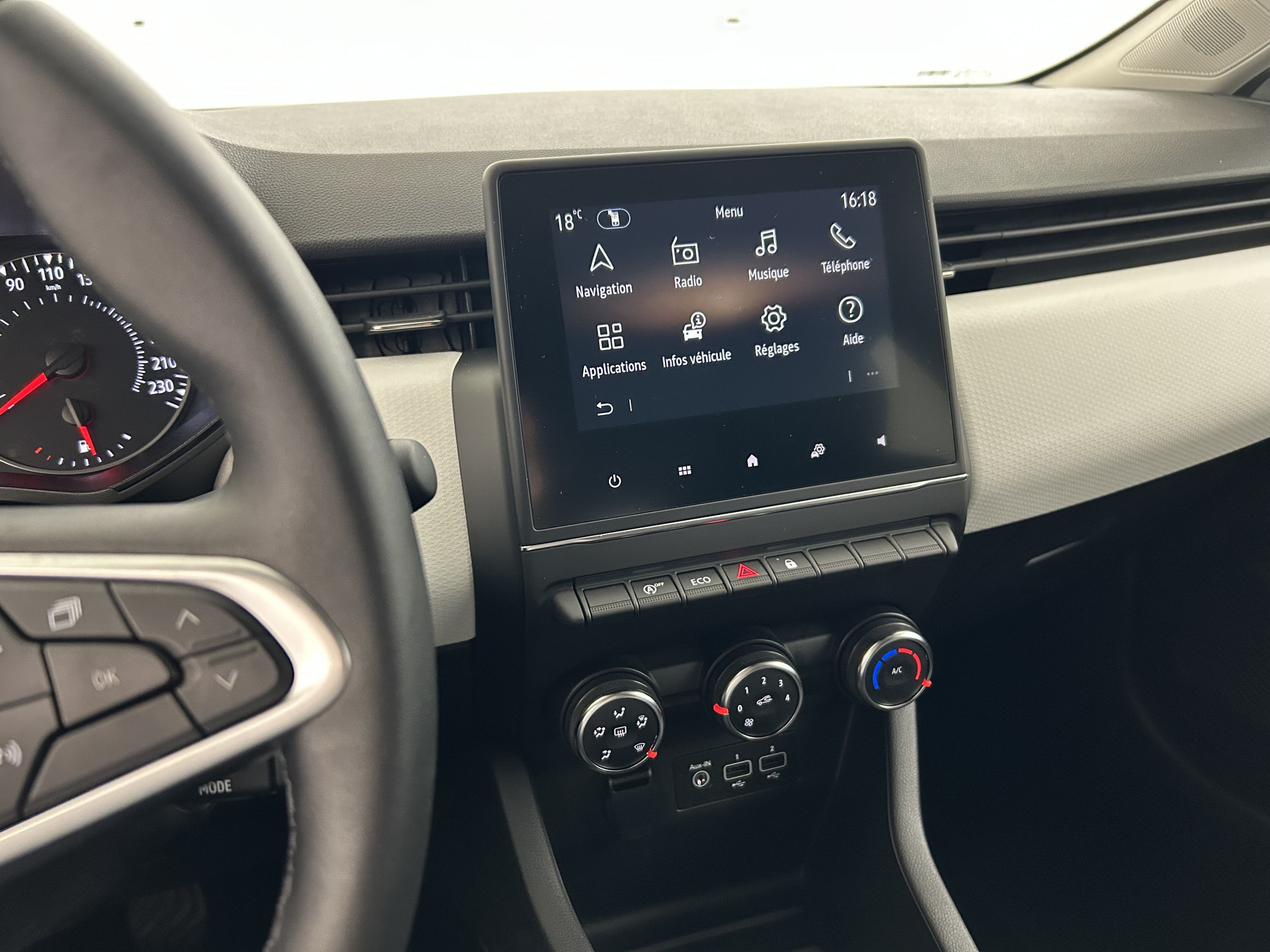 Vente en ligne Renault Clio 5 Clio Blue dCi 100 au prix de 14 890 €