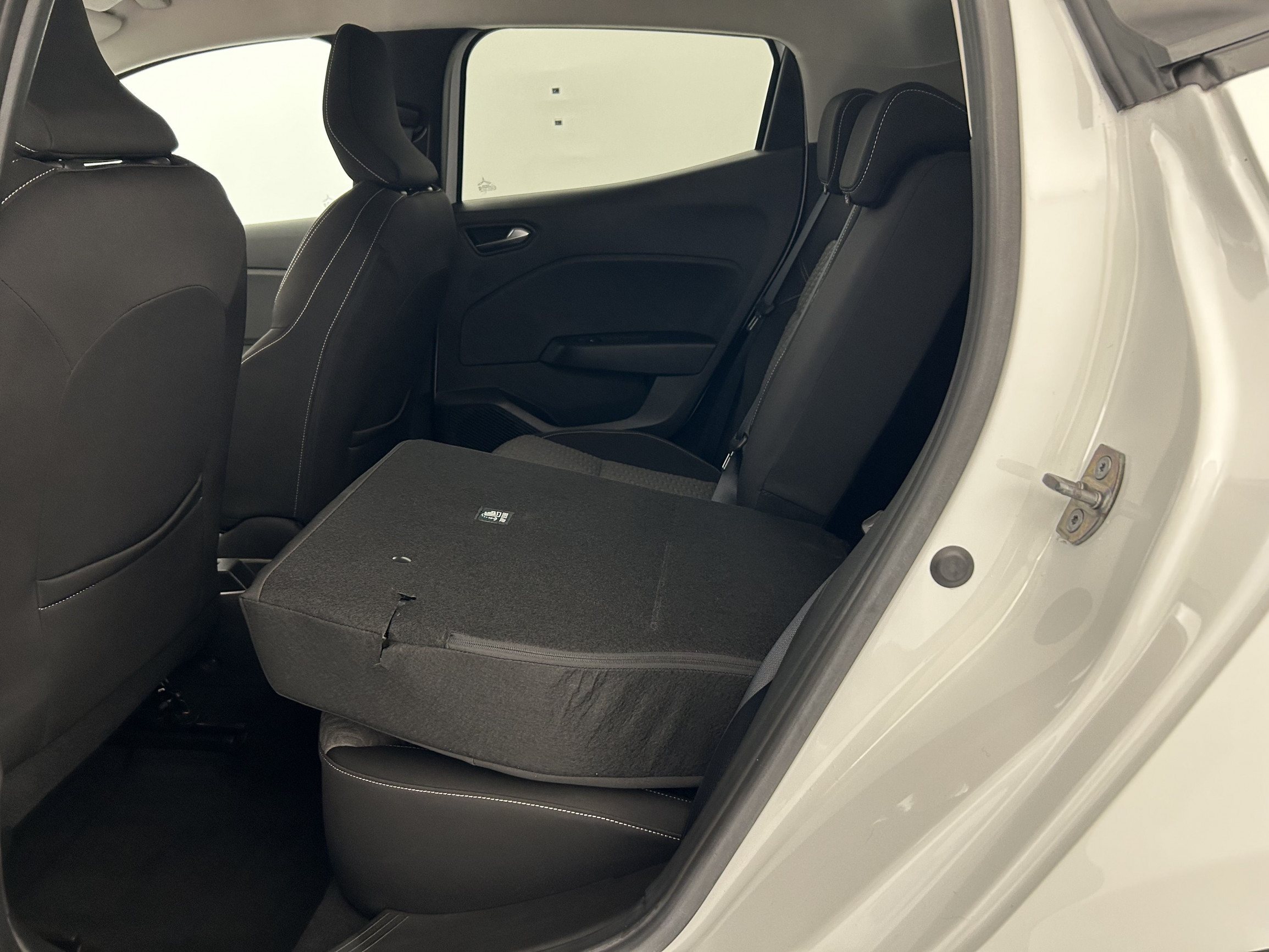 Vente en ligne Renault Clio 5 Clio Blue dCi 100 au prix de 14 890 €