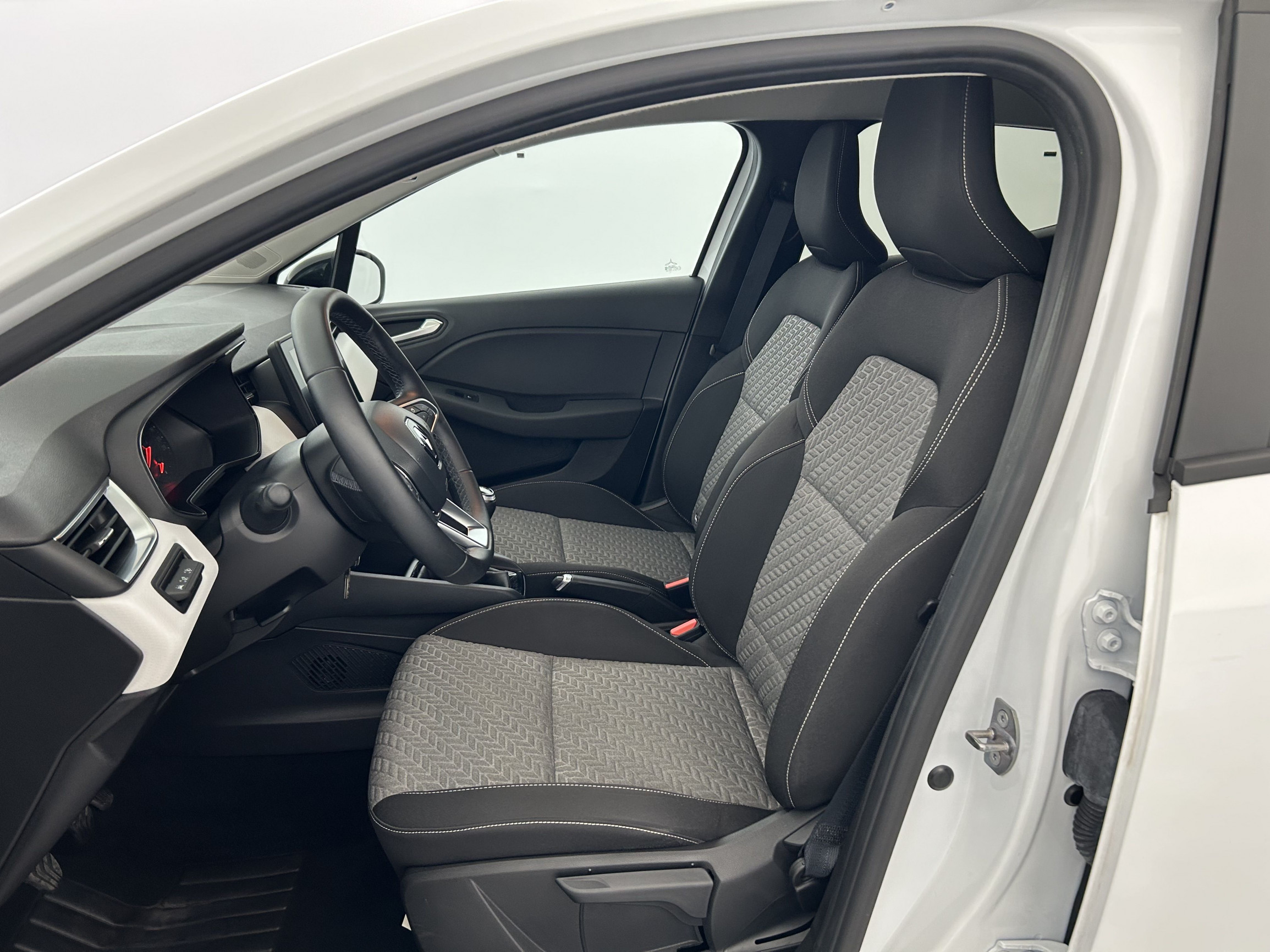 Vente en ligne Renault Clio 5 Clio Blue dCi 100 au prix de 14 890 €